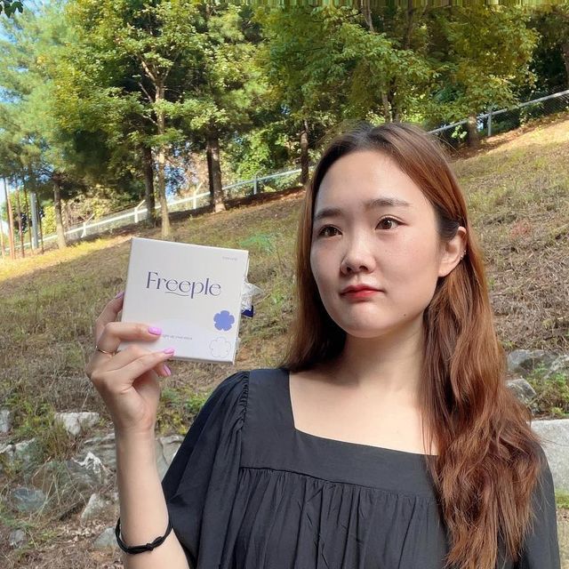 mooni park on Instagram: "#광고 더운 여름에 만나게된 마른파이브 프리플 실리콘 니플패치. 밝은 색상의 상의는 못입지만 ㅎ 무더운 여름에 답답한 속옷으로부터 해방을 시켜줘서 요즘 아주 잘