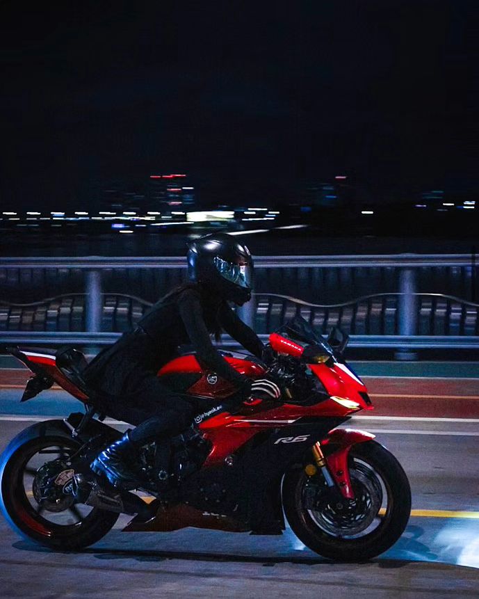 📢 알식스 출똥🏍
눙감아,,,나의 나잉띠🫣
.
.
#yamaha #r6
