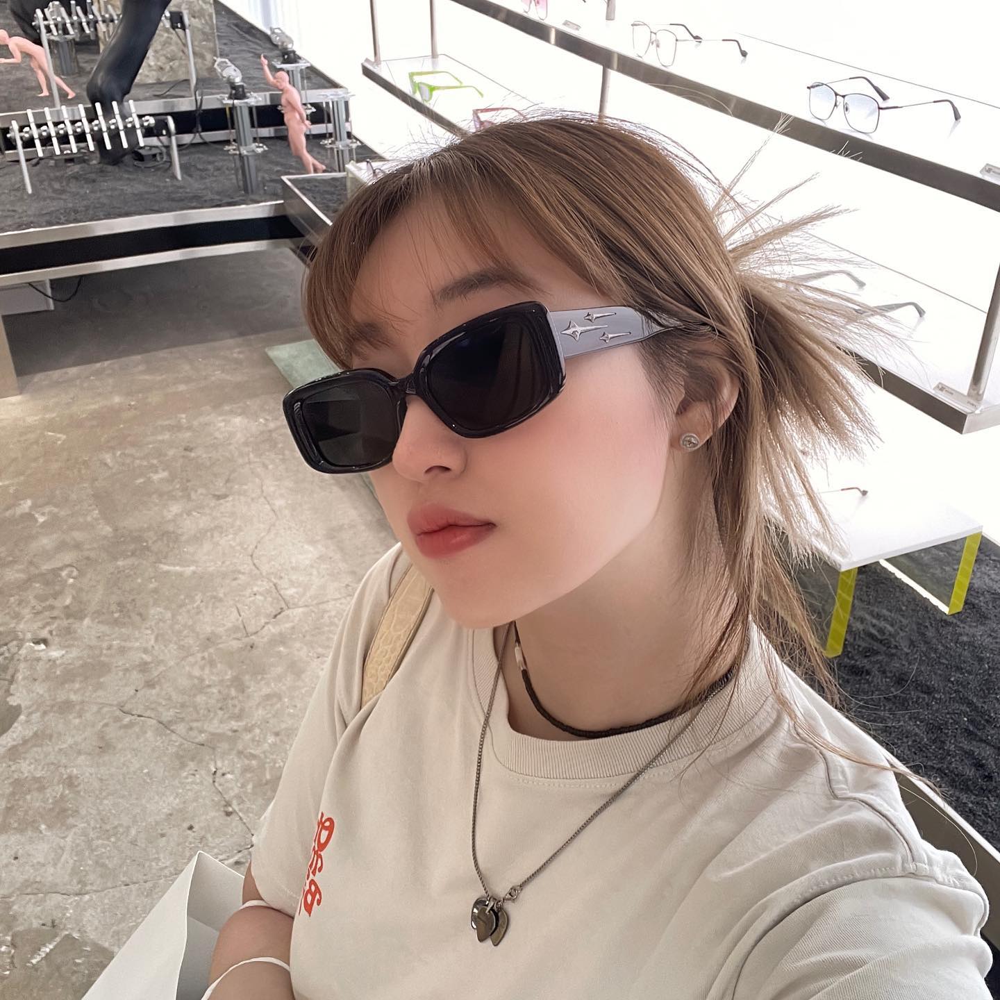 마미랑 논 날😎

#젠틀몬스터 #면세점에서꼭사야해