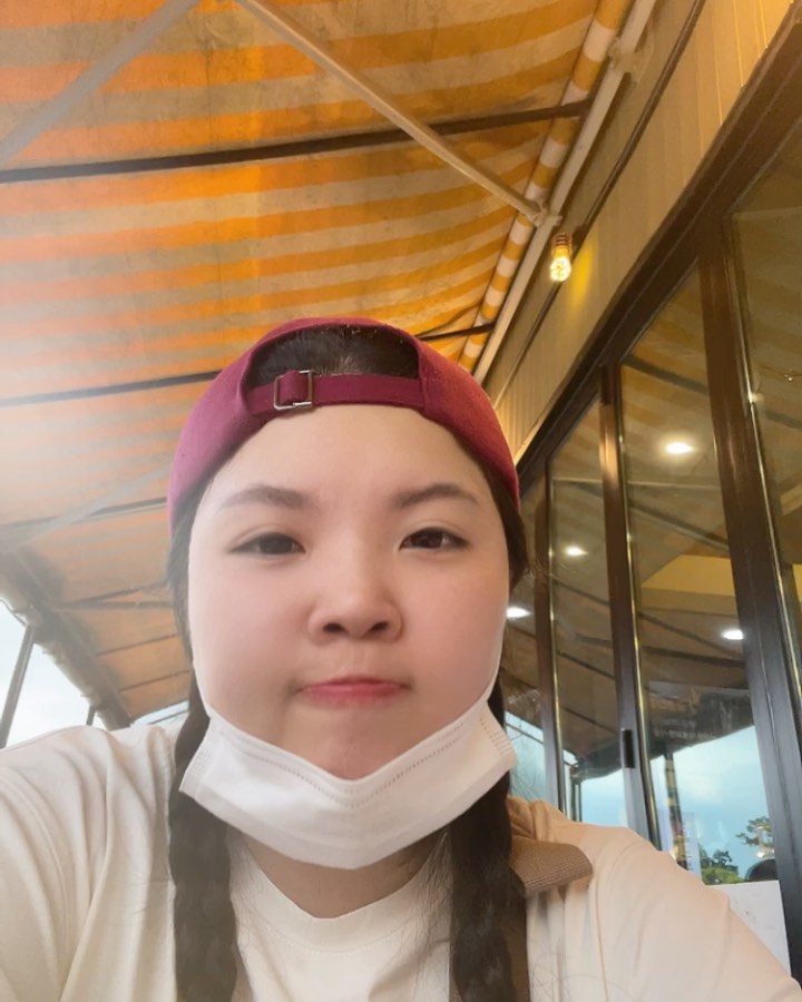 주말엔 쉰다던 맛집이 오늘 문열엇다 해서 언니 추천으로 같이 외식 했지요오~~ 대기가 많아서 기다렷다가 멋엇쥐이이 맛잇어어어~~ #맛집#맛스타그램 #맛집추천#코다리찜#김포코다리찜#황금코다리찜