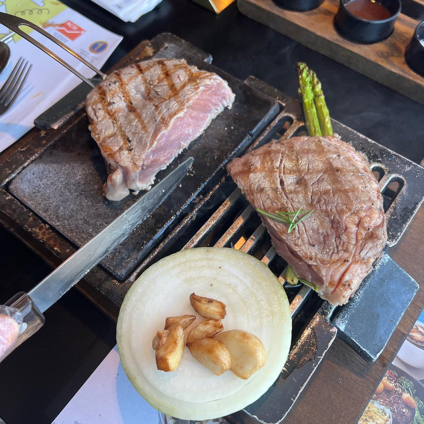 .
스테이크 가성비 맛집 빕스
이번 시즌에는 멕시칸음식과 완도전복메뉴로 다양한 맛을 느낄 수 있었다.
스테이크도 먹고 샐러드바도 먹고 배터지게 먹을 수 있는 가성비짱짱 빕스🥰

#빕스 #빕스전남완도 #빕스전복 #빕스비파 #빕스프리미어 #빕스w스퀘어점 
vips_kr
