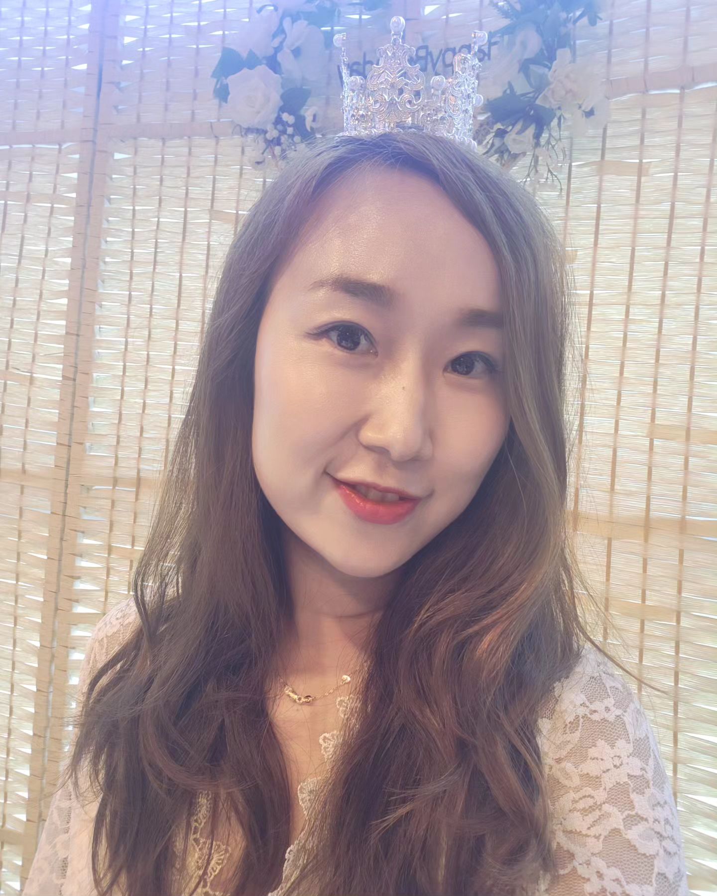 👑 엄마는 공주놀이중😄😄

요롤때 해보지
언제 해보겠어어어어ㅡㅡㅡㅡ^^

셀프메컵두 나쁘지않네ㅋ

나름 성공!!!

#둘찌생일파티