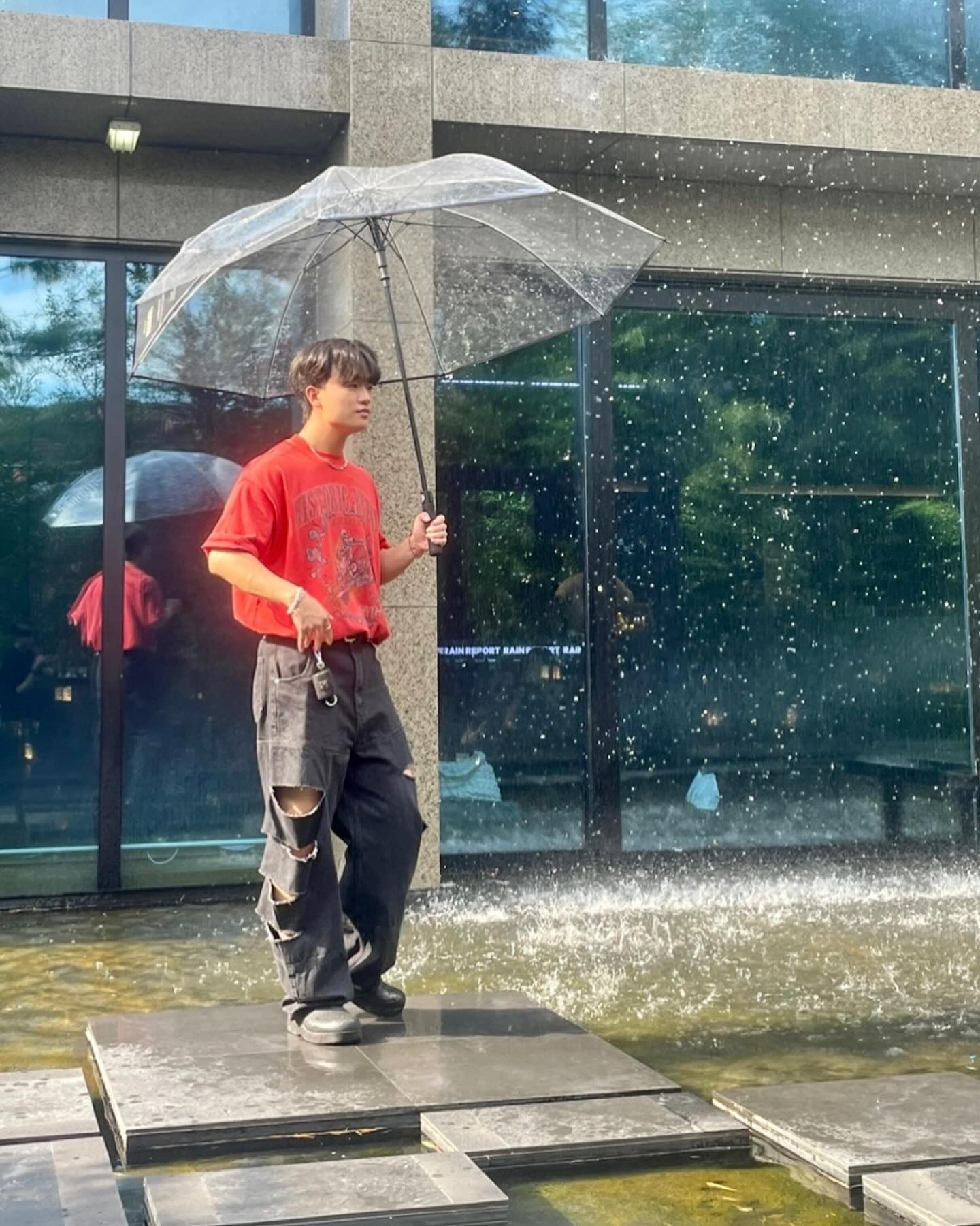 햇빛주의보 🌞

#레인리포트 #호우주의보
,
.
.
.
.
#스트릿패션 #노메뉴얼