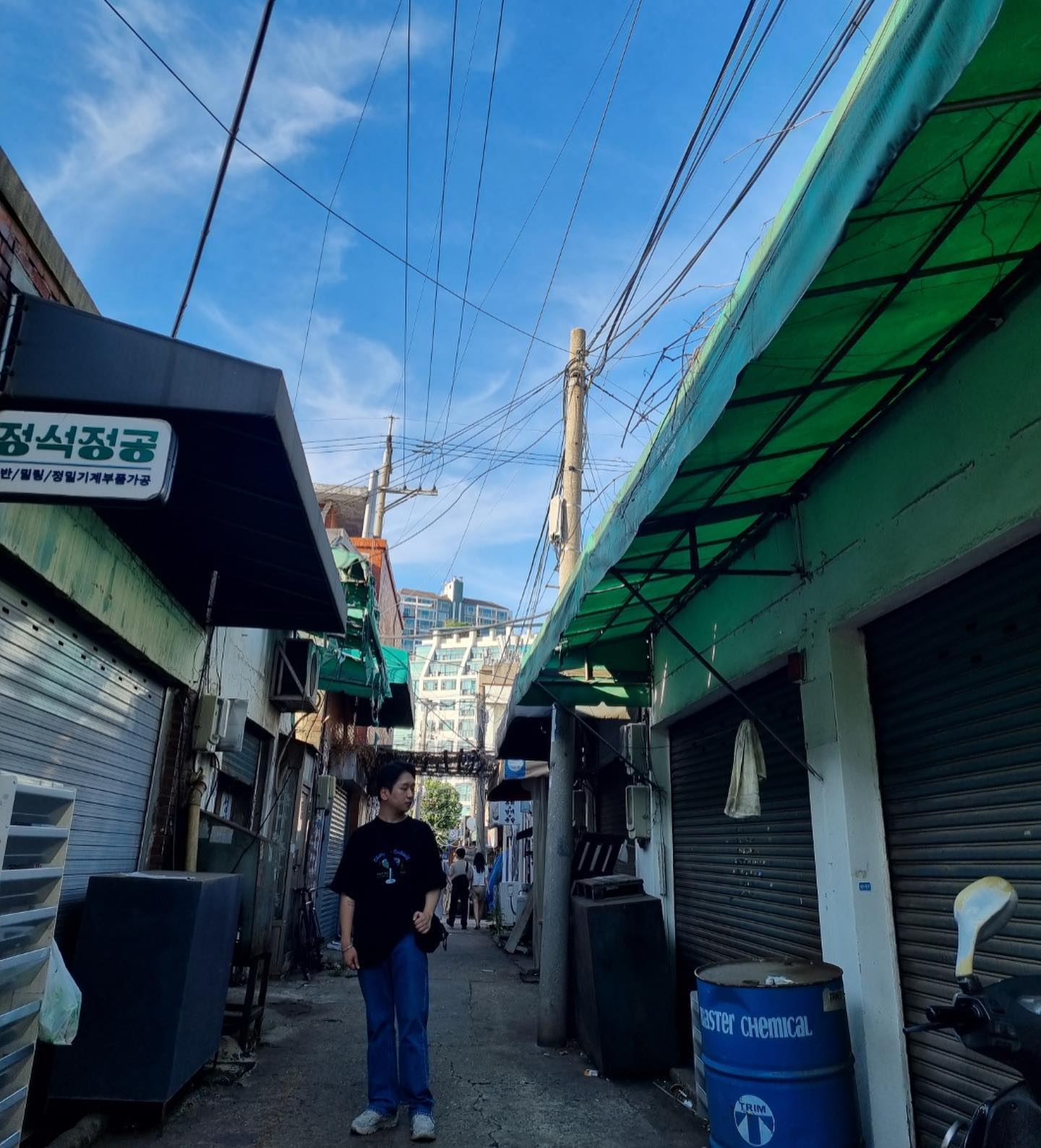 오늘도 하늘은 푸르군☀️