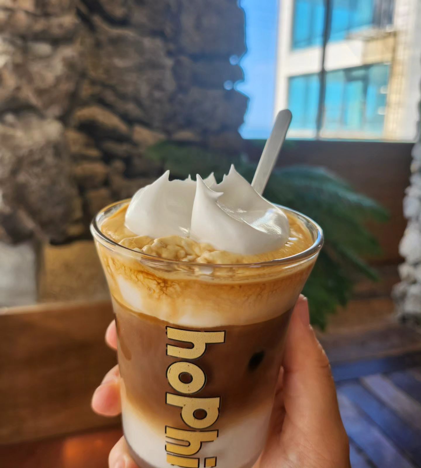 집 가기전
오늘 나의 짧은 힐링, 행복💙
마시고싶었던 홉히😍
오빠가 전화해서 어디냐고 물어서
홉히라니까 그럴줄 알았다면서ㅋㅋ
거어짓말~~
담에 같이 옵시다🫶
충전했으니 힘내서
오늘 육아도 화이팅❤️‍🔥❤️‍🔥
