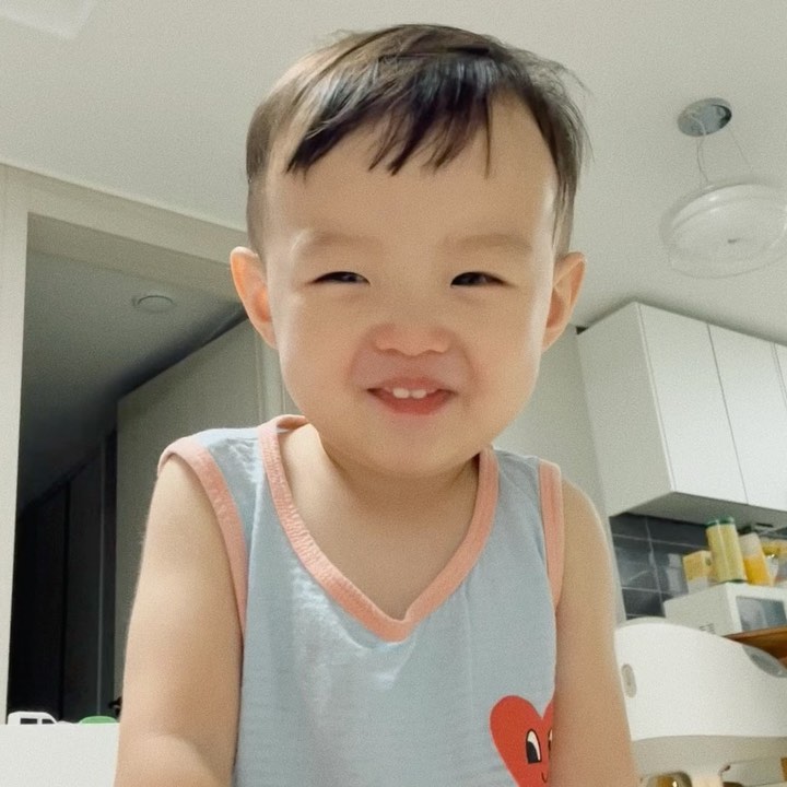 아~~빠, 아바, 아빠아 하는 재미가 들렸다🤍
(아버님 너무 좋아하네요, 몇년만에 아빠소리 들었다며)