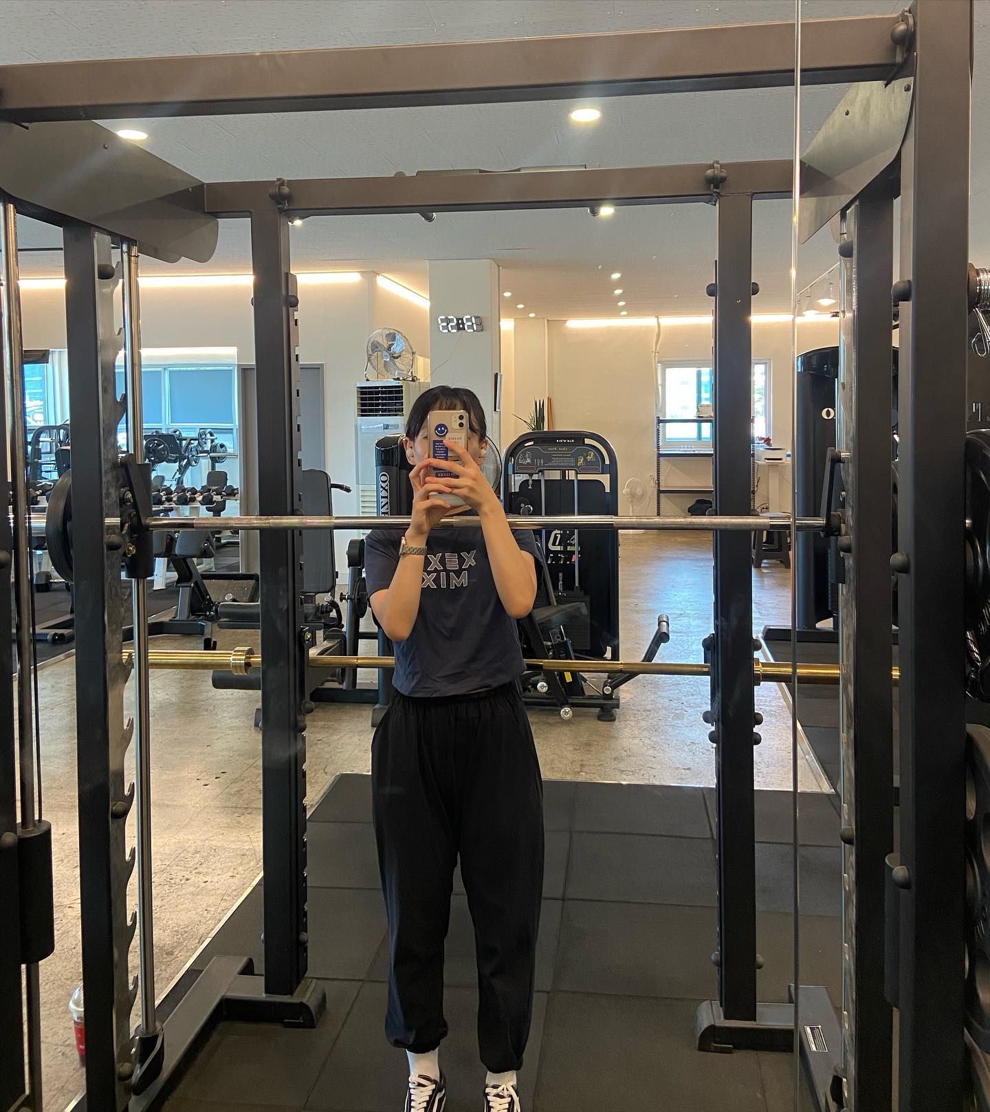 .
8.8 화 

✔️하체60분 런닝머신 40분

롤토체스는 내 유산소의 빛✨

#운동 #운동기록 #운동하는여자 #헬스 #헬스타그램 #헬린이 #오운완