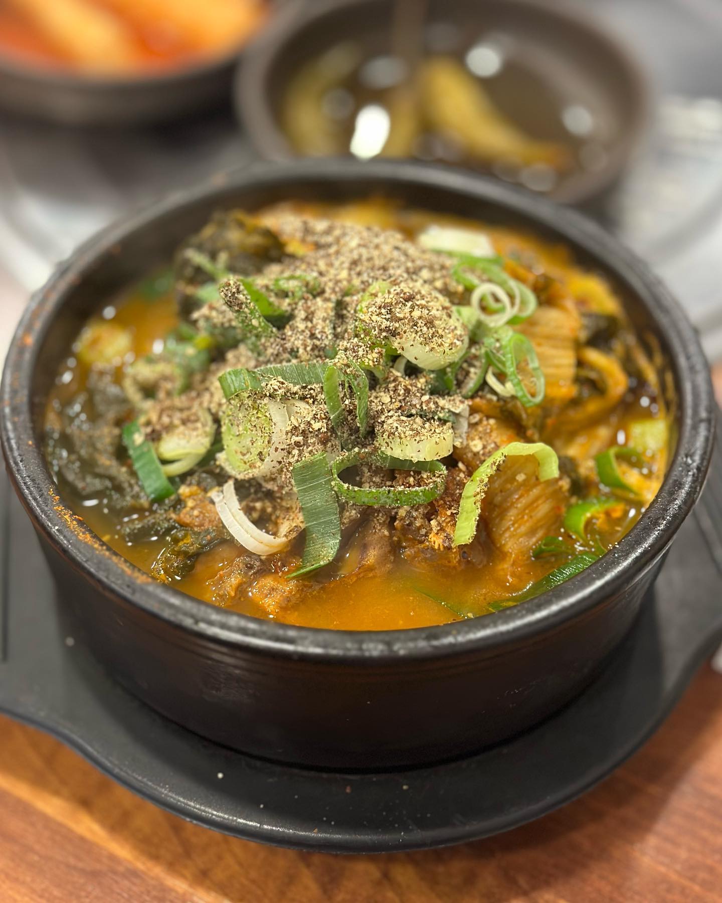 해장에는 역시 뼈해장국 👍🏻 
국물 깔끔하니 너무 맛있다 또가야지~

#해장메뉴 #점심메뉴 #인사동감자탕