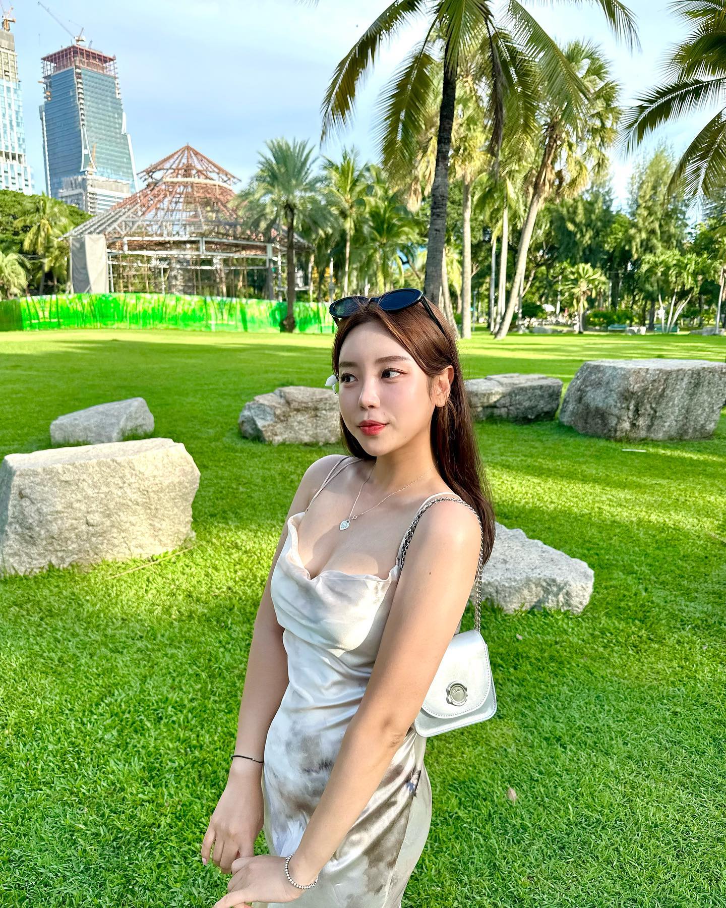여름은 싫지만 여름나라는 조와 ᰔ