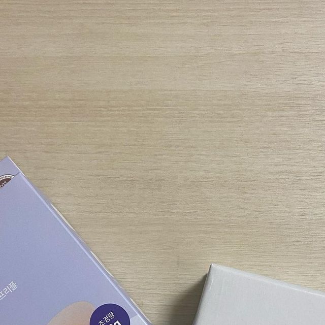 쩡이 on Instagram: "#광고 마른파이브 프리플 실리콘 니플패치 🤭🤍 광프리카 사는 나는 여름에 무조건 옷이 가벼워짐..특히 속옷입는 것도 덥다고 생각해서 가끔 니플패