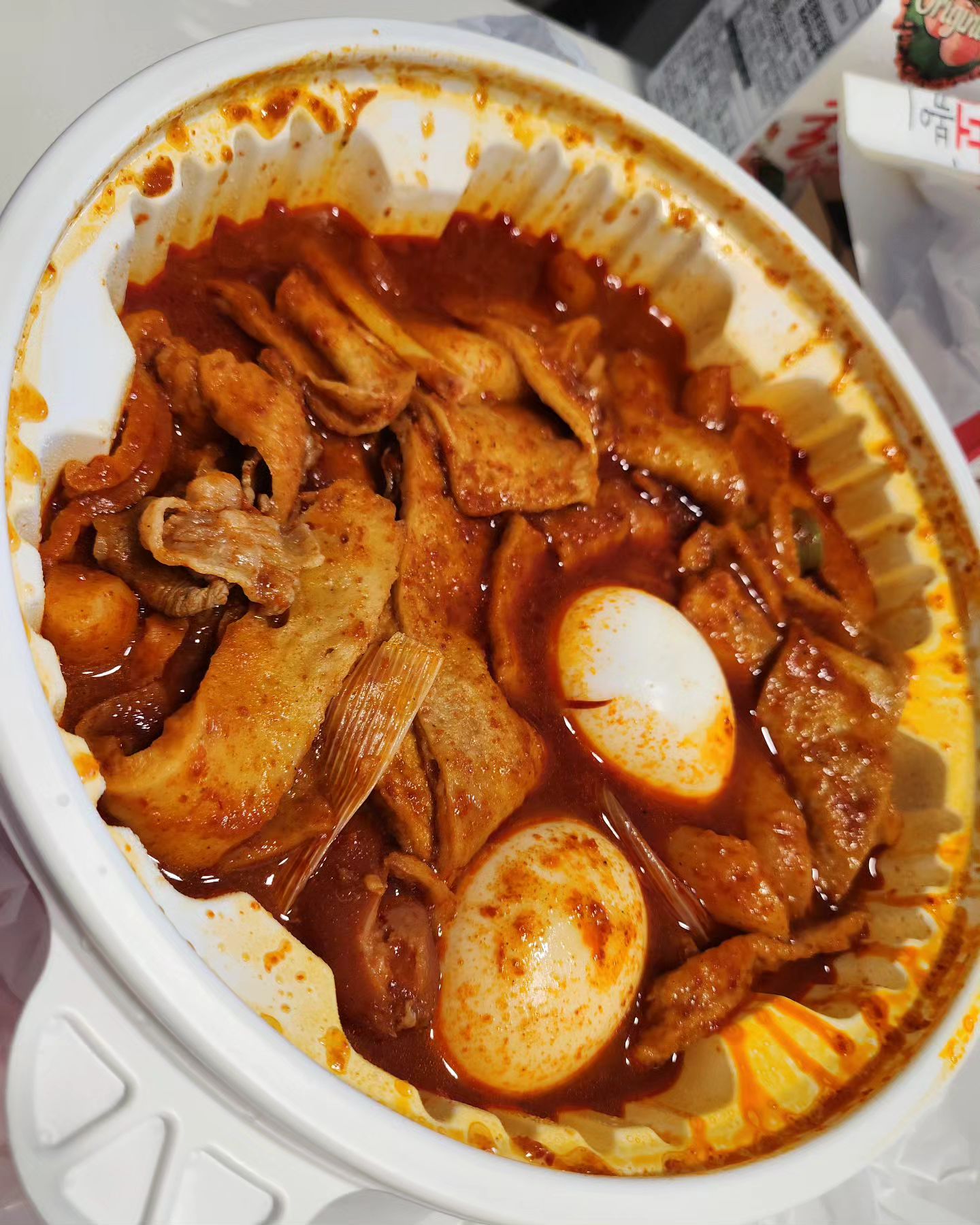 오늘은 엽떡♡
매운맛이라그런지 속이뜨겁구먼~
그래도 맛잇는떡볶이~잘먹엇습니닷

#엽기떡볶이 #매운맛 #스트레스해소법 
#넘맵다🔥 #속이부글부글♨️ 
#피똥예약💩 #아직도배가아프다😭