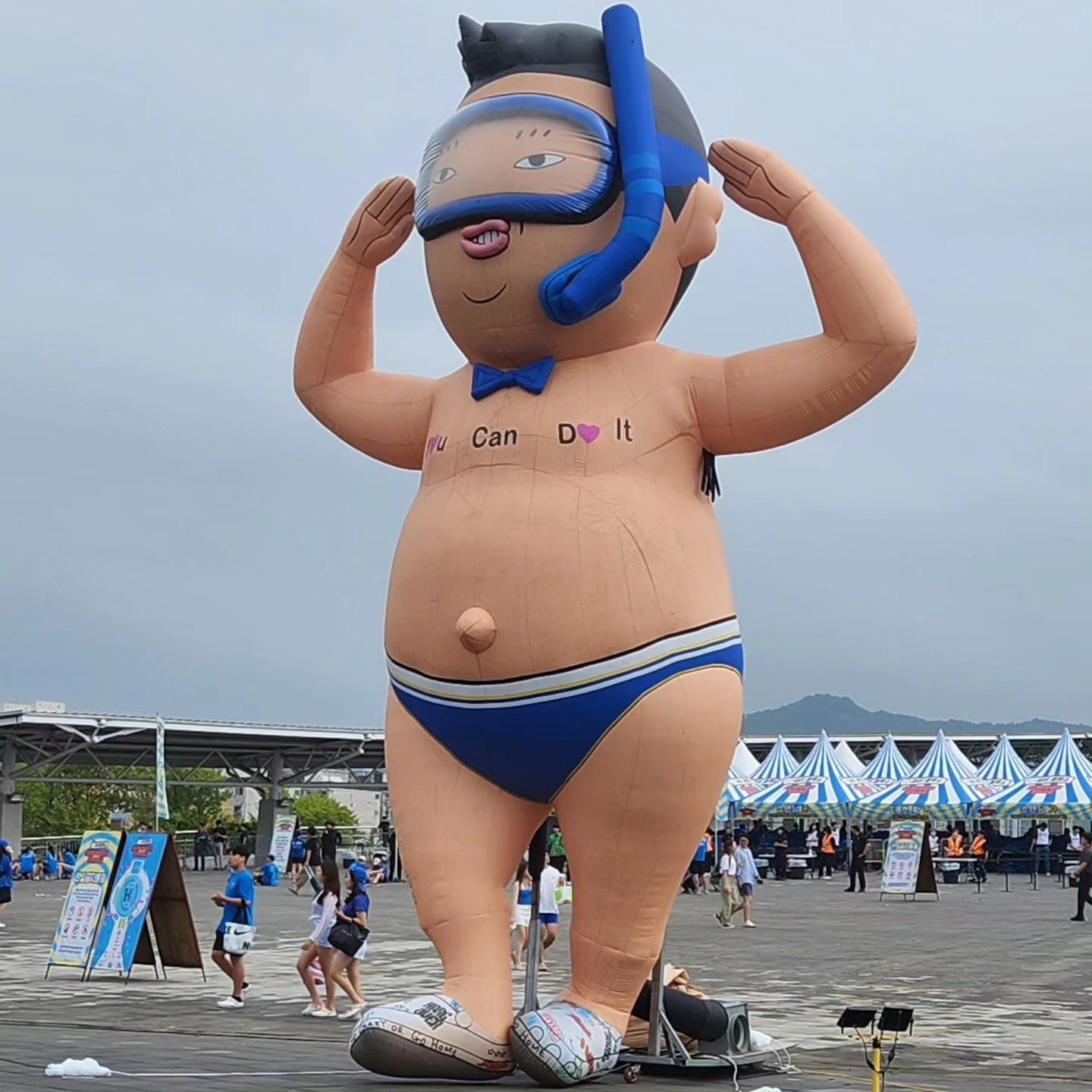 #흠뻑쇼#흠뻑쇼2023#흠뻑쇼2023인천
#summerswag2023#다계획이있었던관객
#앵재상#횡재상#큰그림관객
42psy42 💙💦

잃은 것 : 정신줄, 성대, 종아리
얻은 것 : 에너지, 기억, 추억, 
28000보(뜀박질 포함), 내년에 또 온다는 결심

놀고 뛰고 소리 지르고 노래 부르고
원없이 끝까지 대가를 치르고 가기

내년에는 집에 보내지 말아줘요💦💙
soohui_k kwanghun.l