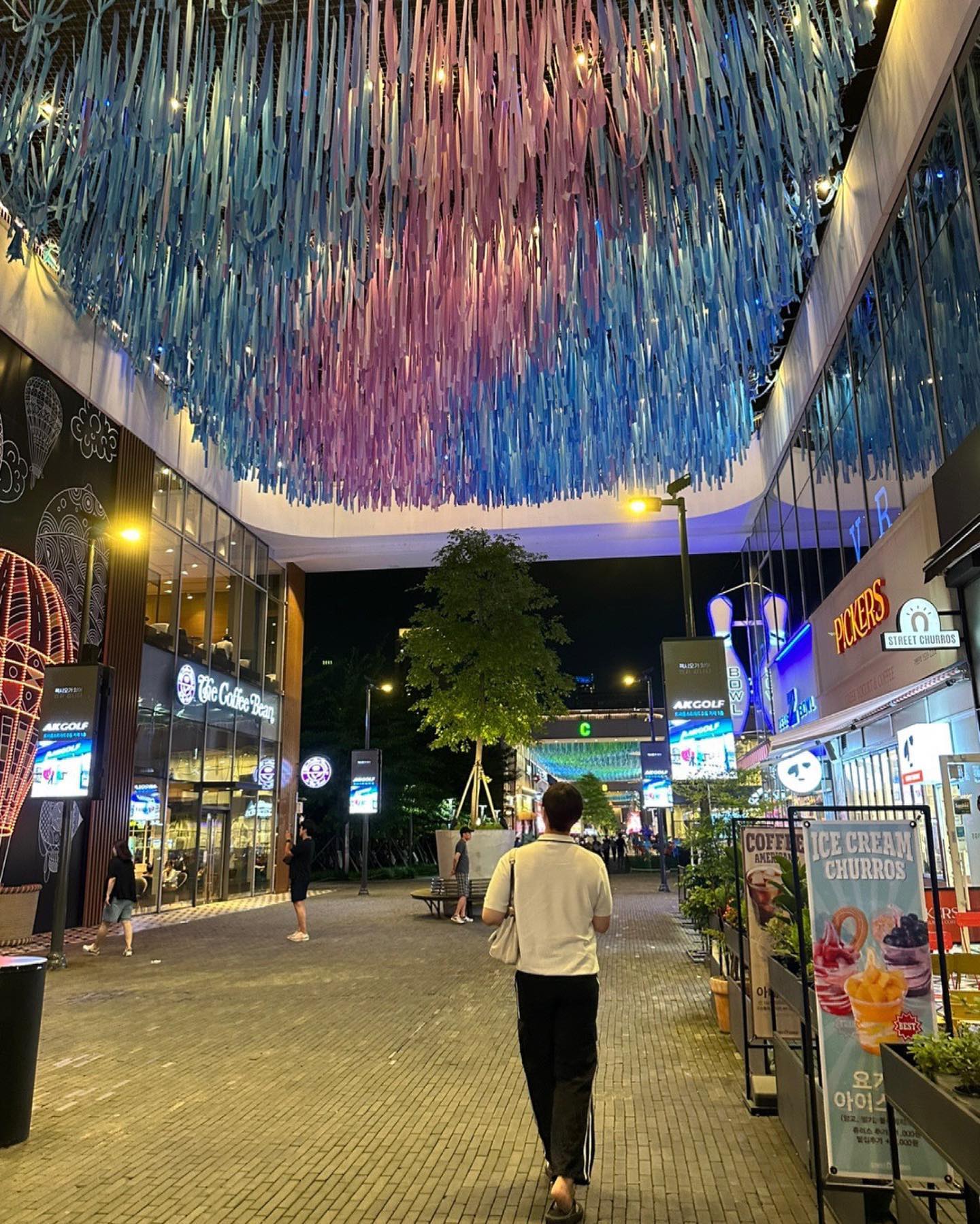 푸른 하늘 blue sky🫧