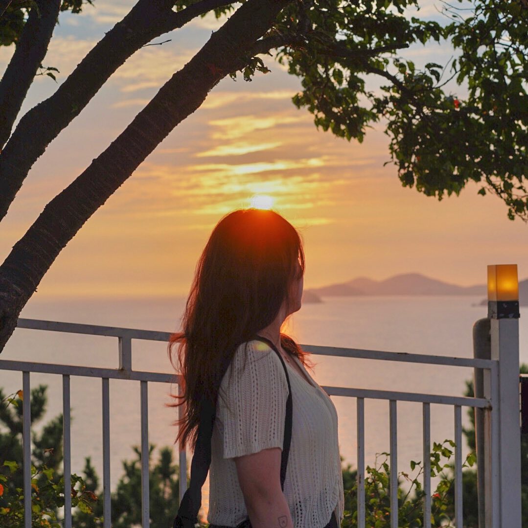 🌅