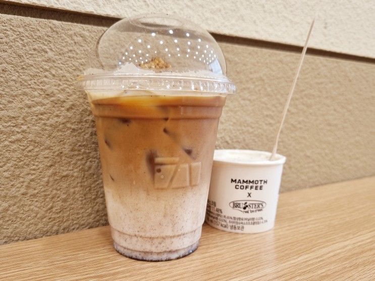 매머드커피 메뉴 디카페인 바닐라크럼블 아이스크림라떼