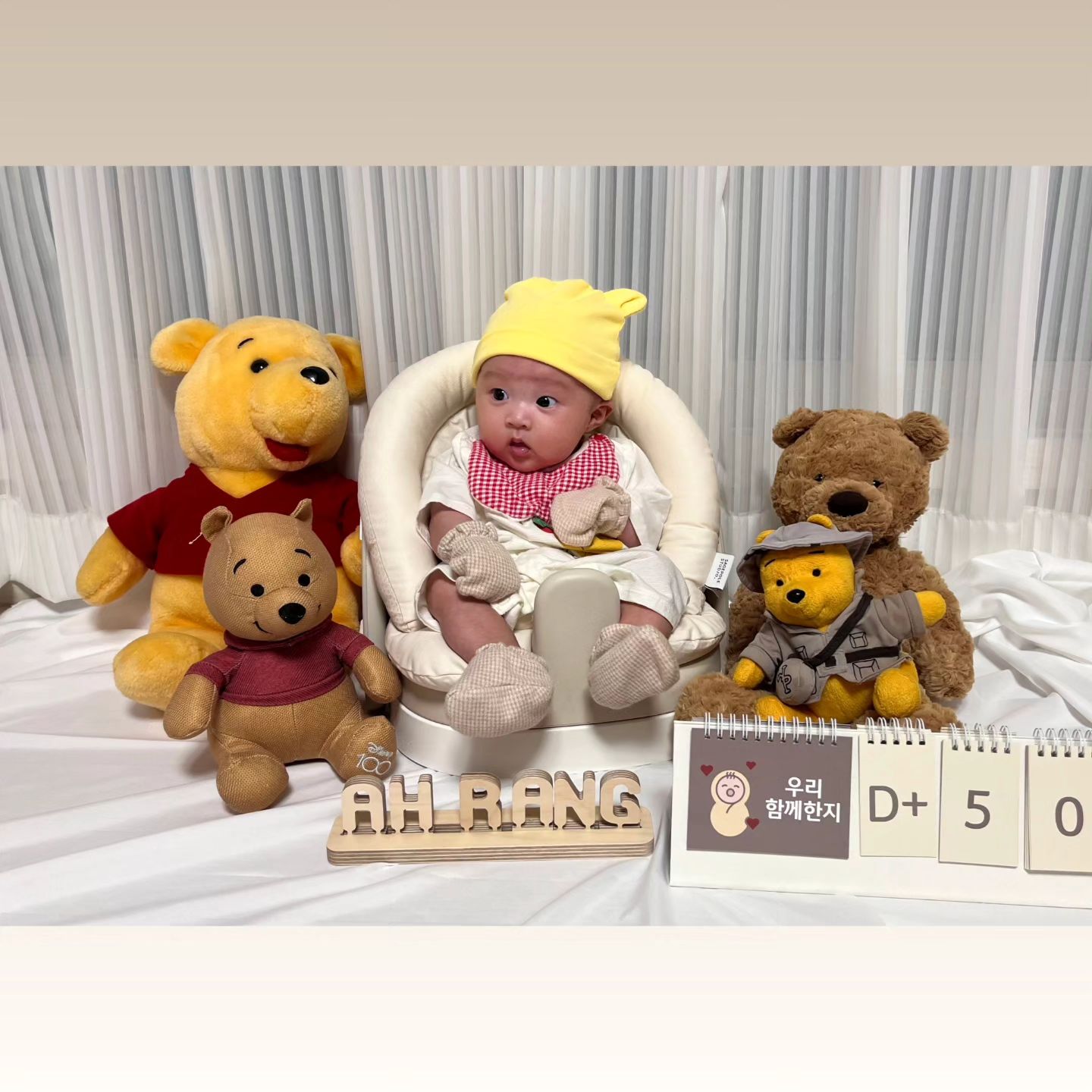 🖤손아랑 50日🖤
.
.
.
#아랑이💛 #아랑공주 #랑랑이 #브리엘 #더브리엘커플 #육아스타그램 #육아 #육아일기 #육아맘 #육아소통 #육아맘소통 #육아맞팔 #딸맘 #육아일상 #아기 #신생아 #귀여운아기 #아기스타그램 #아기모델 #키즈모델 #baby #일상 #소통 #토끼띠맘 #토끼띠아기#생일 #생일스타그램 #50일 #50일셀프촬영
