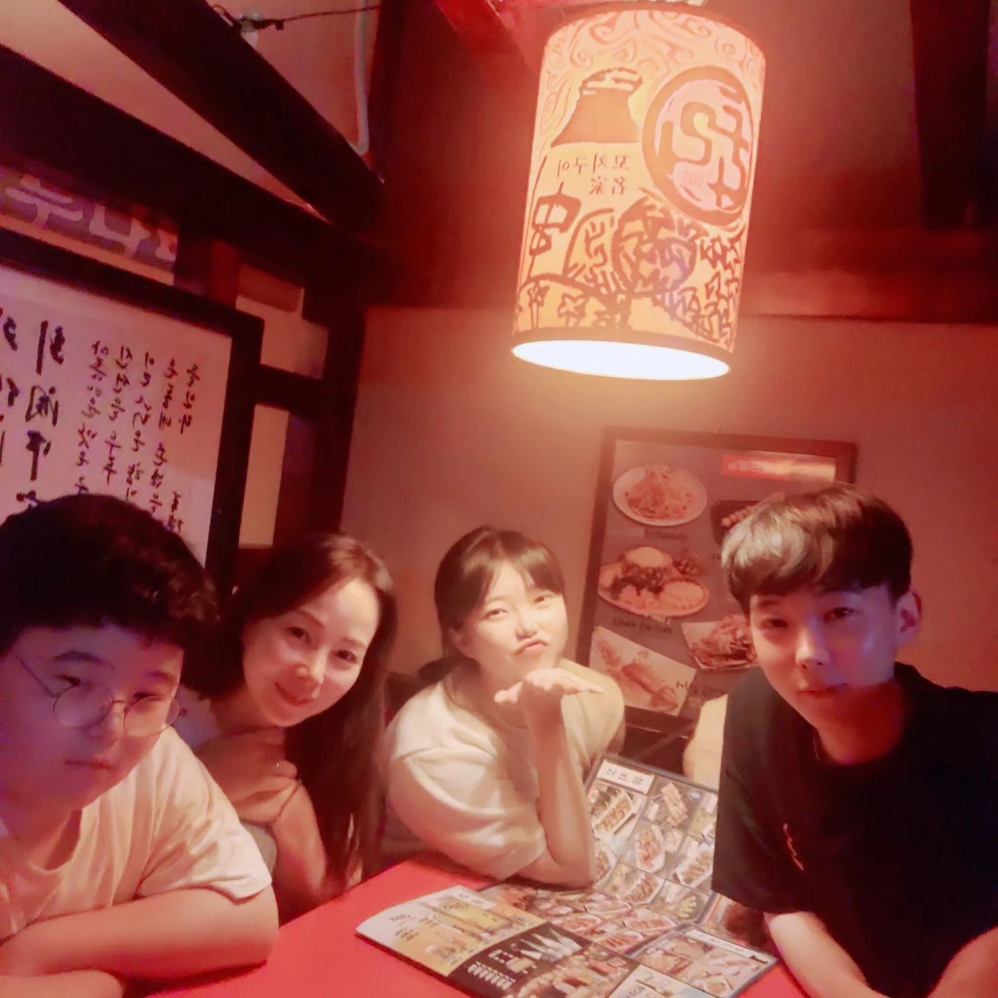 우리가족 여름휴가♡
5일동안 먹토먹  찍었다

이제 
추석연휴에 뭉치자~♡
.
.
.
.
.
.
#투다리#백토캠핑장#돈가스렛#노래방#13가지메뉴#두시간만에#클리어#돈가스4개#3분컷#내아이들#행복한#갱년기엄마#ㅋㅋㅋ