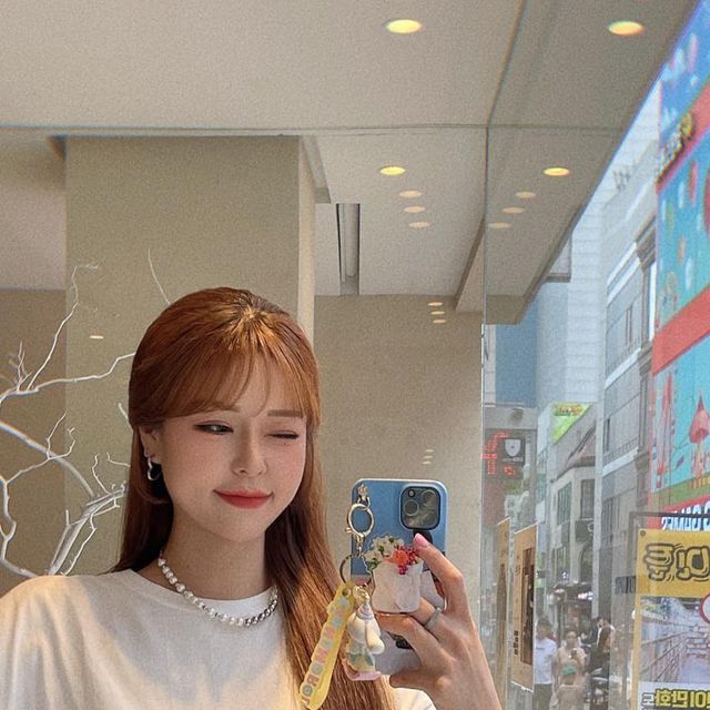 Üᴍɪʏᴀ on Instagram: "#광고 #스탠다드에러반팔티 
IRT158 [컴팩트얀] 
엔자임 워싱 스탠다드에러 미니 로고 반팔티 

면 100% 국내 자체 제작 상품으로 최고급 면사인 컴팩사 원단을 사용해서 보풀이 적고, 텐터/덤블 워싱 사용으로 옷의 변형을 최소화 한 제품이에요 ᩚᩚ ᩚ 
오버핏으로 활동성이 좋고 디자인이 깔끔하고 터치감도 부드러워서 데일리 티셔츠로 왕 추천해요!!👍🏻

#스탠다드에러 #스탠다드에러반팔티 # 남여공용반팔티 #세미오버핏 #캐주얼룩 #캠퍼스룩 #데일리룩 #반팔티추천 #반팔티셔츠 #티셔츠 #반팔 #오버핏티셔츠 #유니섹스티셔츠 #남녀공용티셔 #STANDARDERROR #スタンダードエラー #ティーシャツ #半袖Tシャツ #디자이너브랜드"