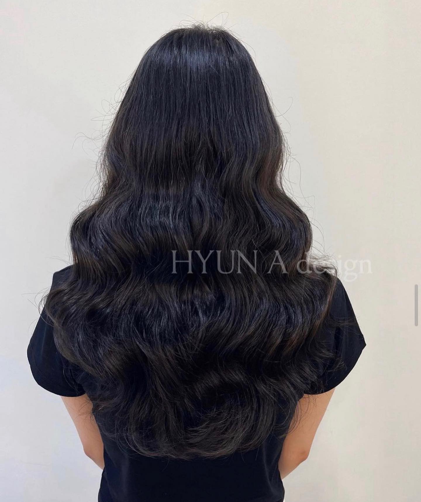 ⠀
#그레이스펌 #물결펌 #레이어드펌
⠀
⠀
ᰔ 그레이스펌 / 물결펌 : 레이어드컷
ᰔ 곱슬기 있는 모발 / 셋팅펌 시술
⠀
⠀
ᰔ드라이 안 한 돌돌돌 말리기만 한 펌디자인
곱슬기 있으신 분들은 매직셋팅 추천
⠀
⠀
⠀
#울산미용실 #울산성남동미용실
#성남동미용실 #울산온헤어
#성남동미용실추천 #울산여자머리 #울산펌잘하는미용실 
#울산미용실추천 #울산레이어드컷 
⠀
