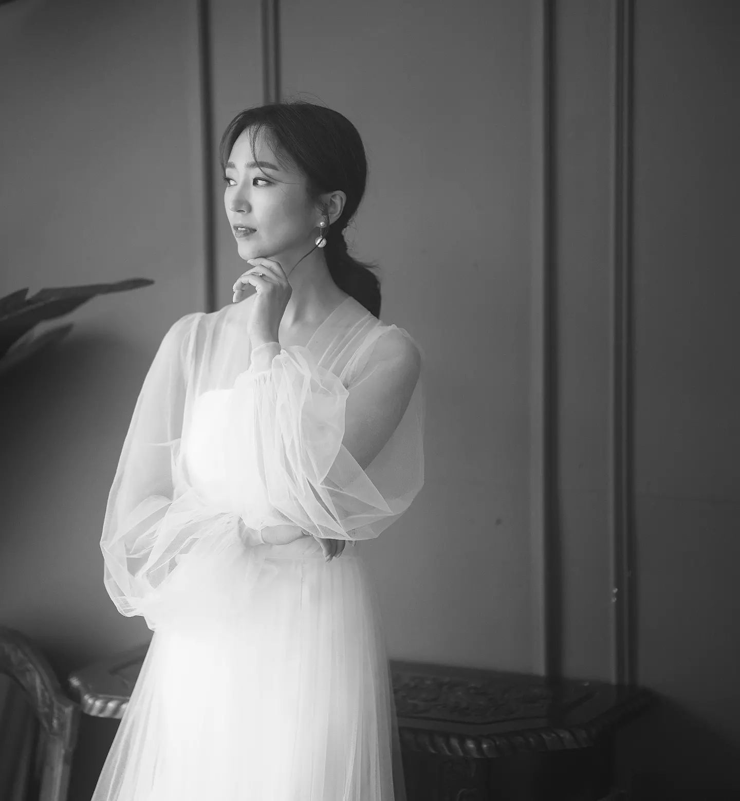 B급 사진....
.
.
.
무표정이 이리 어려운 표정일 줄...
.
.
.
다양한 경험을 하게 해 준 "결혼"
특권을 누리게 해주셔서 감사해요🤎
.
.
.
sower___david 
.
.
.
#wedding👰