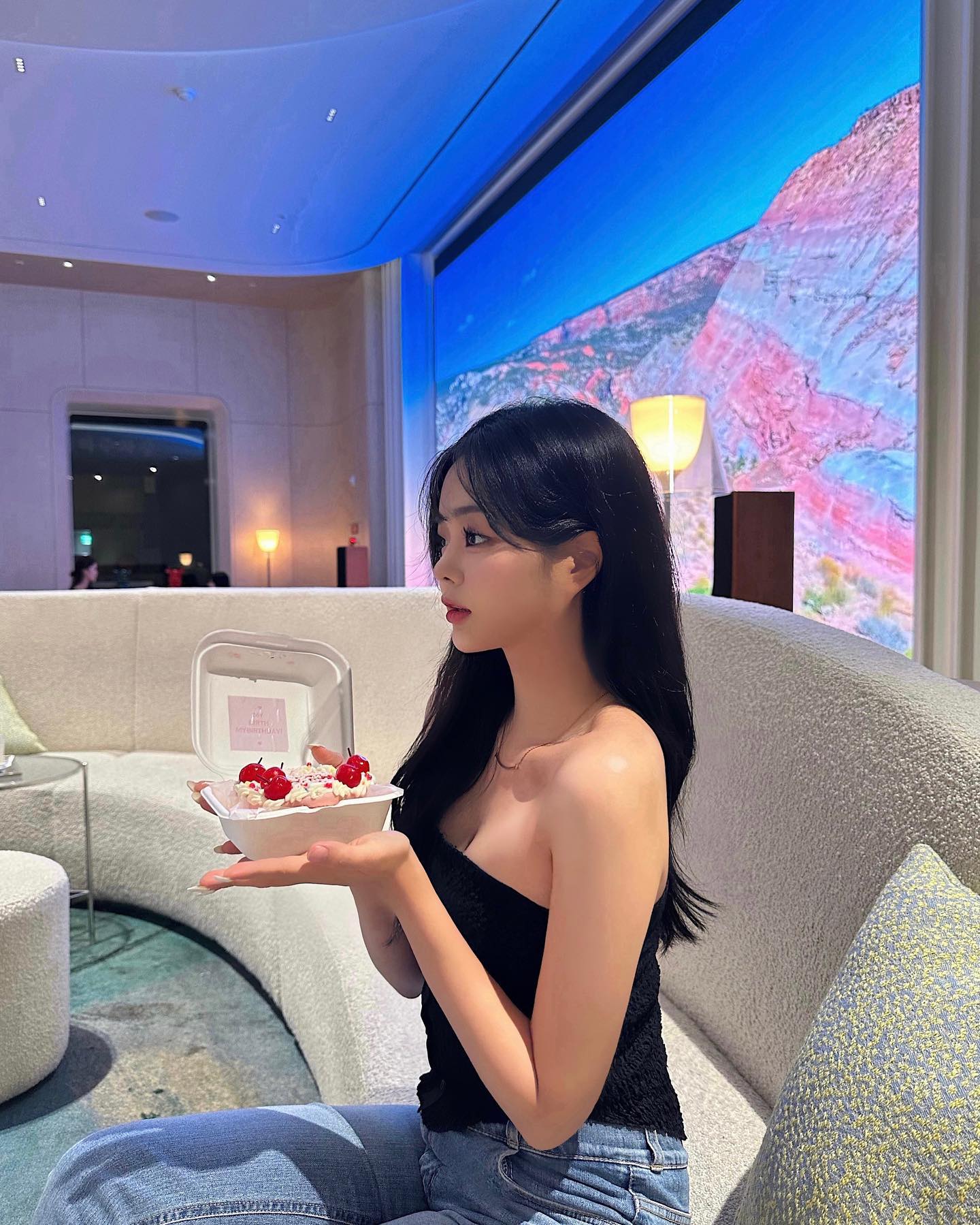 생일추카 듬뿍 받아따 🎂🥳
