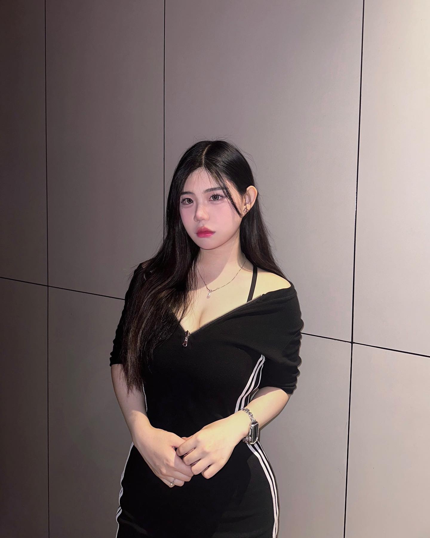 🖤
-
#01년생 #22살 #일상스타그램 #소통 #일상 #좋아요반사 #셀스타그램 #01 #01line #좋아요그램 #selfie #daily #맞팔 #선팔맞팔 #좋반 #대학생 #중국유학생 #韩国人 #山东 #威海 #大学生 #大学生の日常 #韓国人 #韩国留学生 #첫줄좋반 #좋아요그램 #いいね返し #いいねした人全員フォローする #いいね #いいね返します #いいねした人で気になった人フォロー