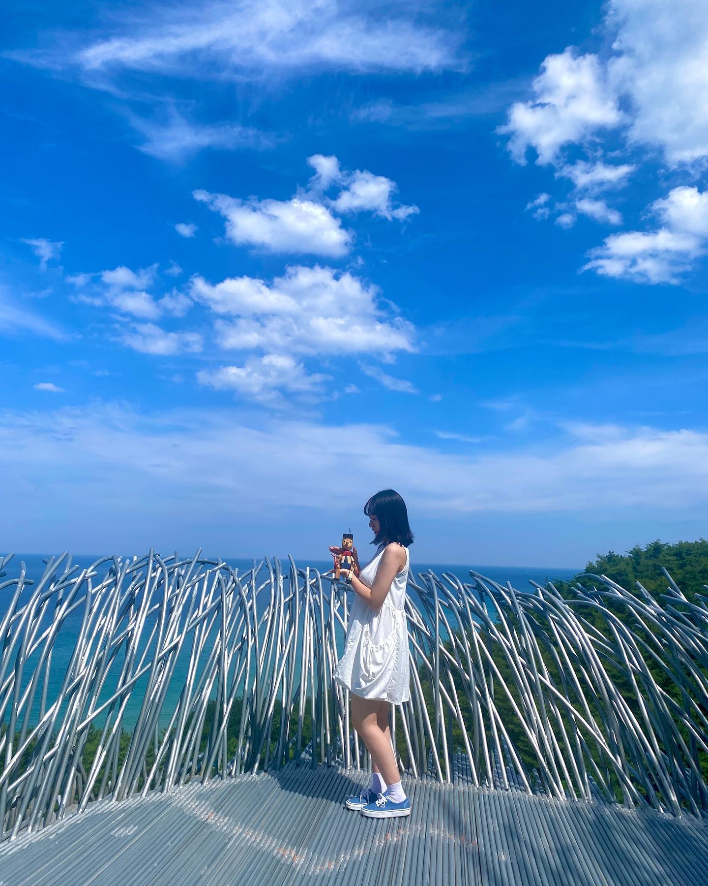 우연히 가게된 하슬라 아트월드❤️
날이 너무 더워서 줄서서 찍는건 포기🥲
내가 좋아하는 피노키오가 가득🙌🏻
.
.
+마지막날 아파서 병원갔다가 결국 입원하긴 했지만 이제 퇴원했구 회복중에 있습니다💛
다들 걱정해주셔서 감사해요🙇🏻‍♀️
