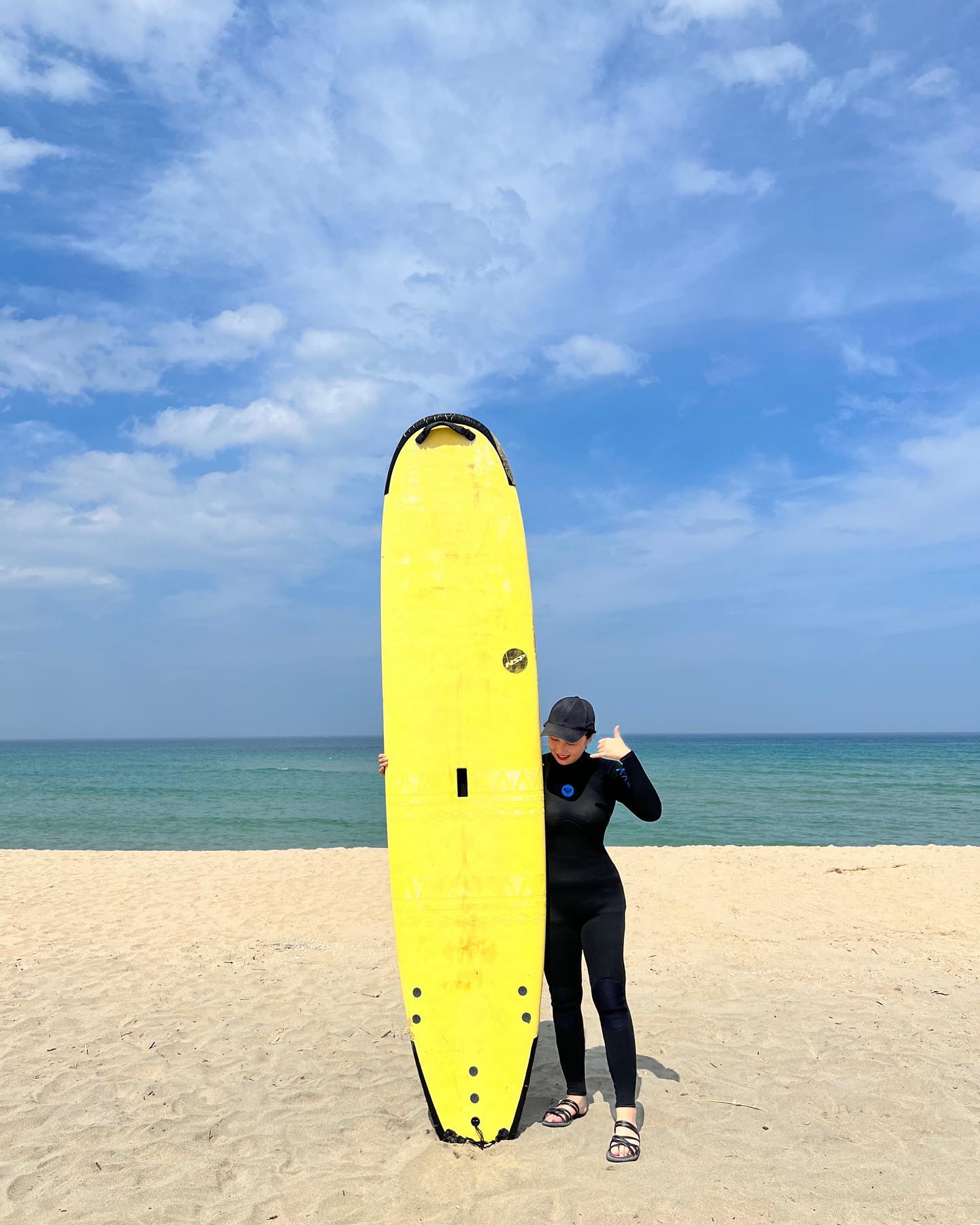 서핑 최고 재밌다 ! 🏄‍♀️🤙🤙🤙
#전화받아아닙니다 #소세지빵아니에요 #샤카 #서퍼인사법