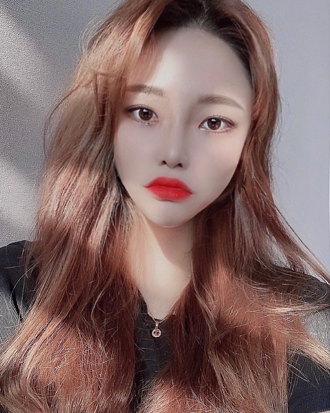머리 다시 기르는중인데 너모 힘들어 🥲

#20대후반사진인데 또 #만29세