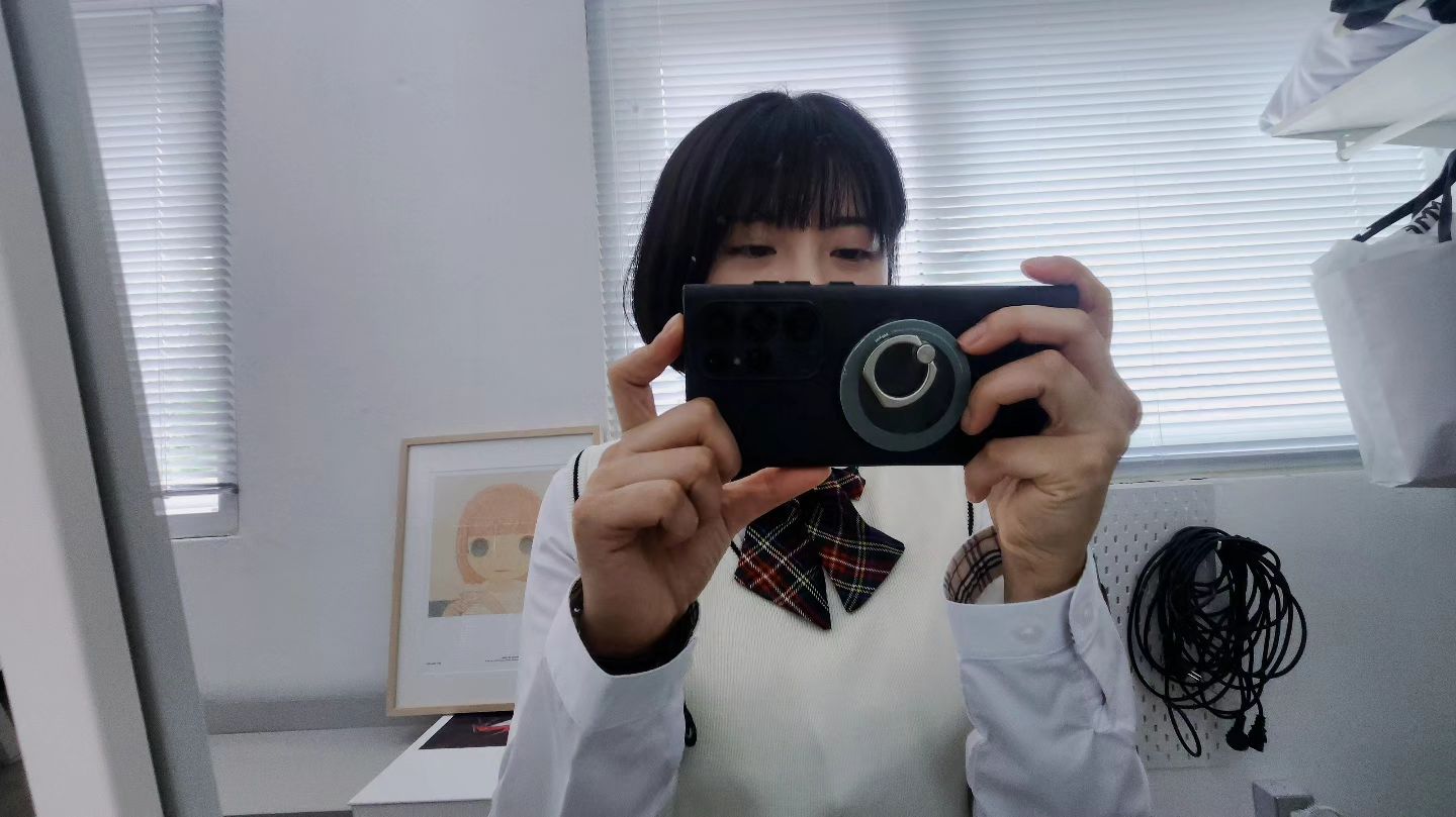 하다하다 연기까지 해버림.
김준숙 친구 여고생1
아 목소리 연기도 했는데
영상 공개는 못함 준숙쓰에게 고소 당할 수 있음.