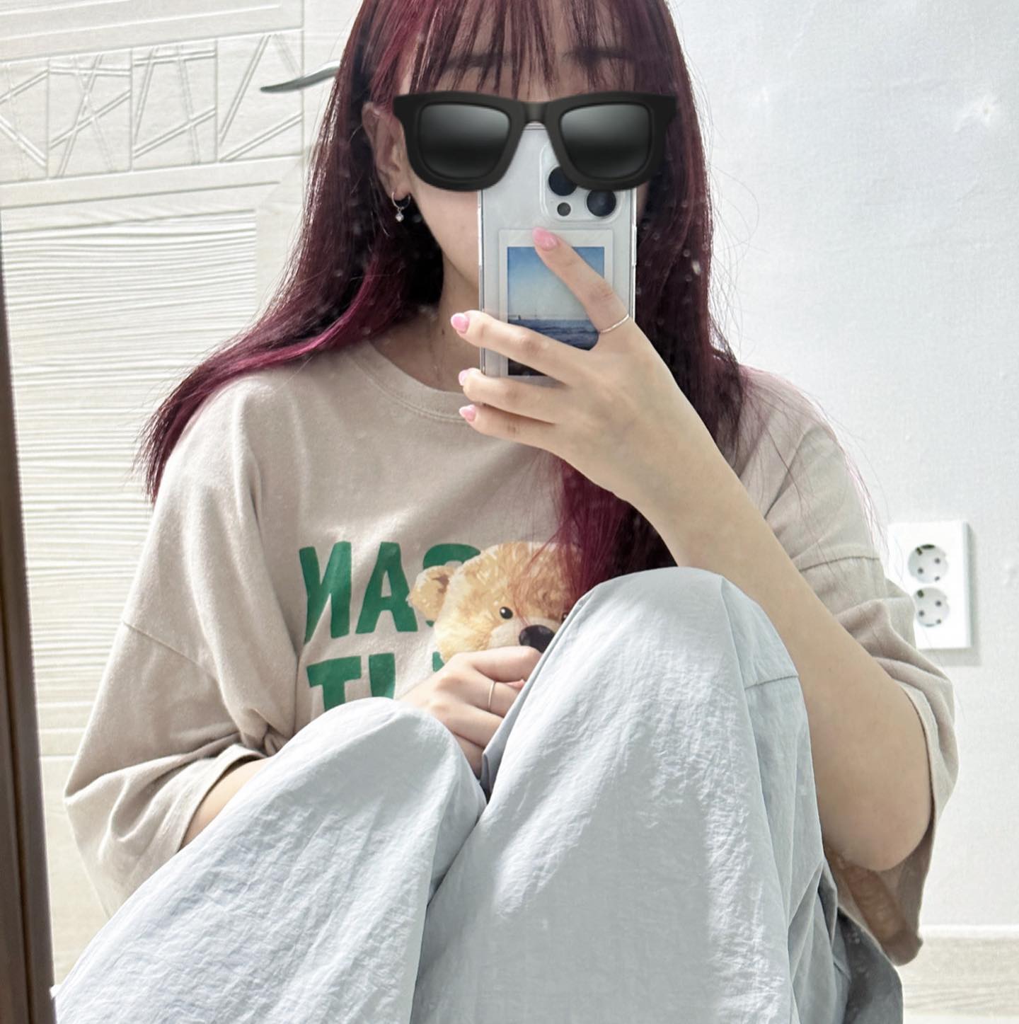 어떤 옷과 매치해도 트렌디한 헤이로지 카고바지 ✨ 

딱 달라붙는 상의는 트렌디한 느낌으로, 오버핏 상의에는 힙한 느낌으로 매치가 가능한 헤이로지 155cm 자체제작 카고바지예요 😻 

작은 키를 가진 여러분들…
카고바지를 입고 싶지만 기장이 너무 길거나 핏이 예쁘게 떨어지지 않았나요? 저도 큰 키가 아니기 때문에 항상 카고바지는 포기했었는데요 🥲 
헤이로지 카고바지는 딱 떨어지는 핏에, 트렌디하고 힙한 느낌까지 !!
너무 만족하면서 입고 있어요 👍🏻

https://www.stylec.co.kr/short/QSs9MNGVda 

셀러코드 ; 헬로키티

#헤이로지 #나일론 #나일론팬츠 #스타일씨 #여름코디 #여름데일리룩 #원마일웨어