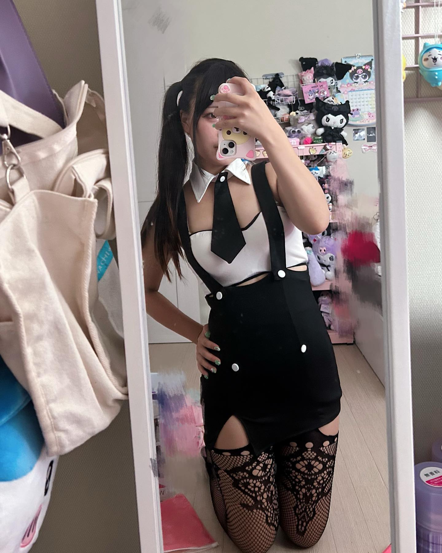 今日怒られてみるよか？❤️
오늘 혼나볼꺼야?❤️
.
혼날 사람은 댓글로 손!
怒られるお肉はコメントで答えて!

.
.
.
.
.
.
.
.
.
.
.
.
#코스프레 #섹시코스프레 #비서 #오피스룩 #섹시코스튬 #스트리머 #하꼬스트리머 #트위치 #맞팔 #선팔 #좋반 #좋반테러 #セクシーコスプレ #セクシーお姉さん #コスプレ #コスプレ女子 #ストリーマー #ツイッチ #いいね返し  #フォローミー  #streamer #twitch #sexycosplaygirl #followforfollowback