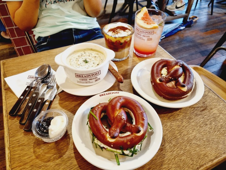 성수동 카페 프레즐이 맛있는 브레디포스트 브런치로 좋아요