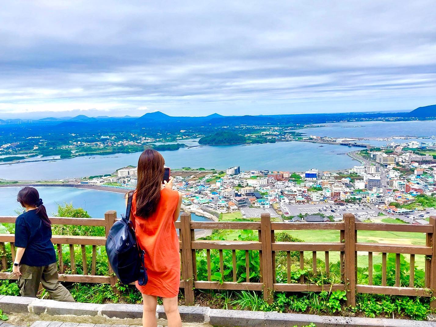 제주 넘흐옙흐네요🧜🏻‍♀️🤍
#제주도 #제주도여행 #성산일출봉