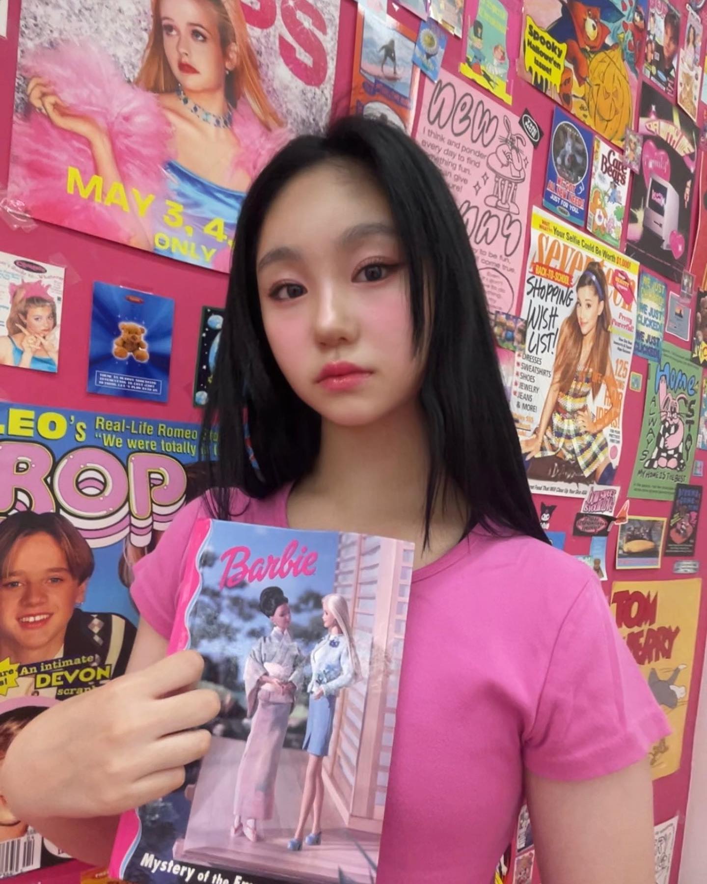 #AD #광고  onowear_official 

There are so many fancy and splendid items in this BARBIE collection!

In particular, the Barbie bag I'm holding is more suitable size, so it's easy to carry around! and the Barbie key ring I attached with you gives the bag a point, so you can decorate it even more Barbie-like!

Please look forward to our collaboration with onowear_official 🎀👛💕

#Barbie #Barebiebag #onowear #onowearofficial