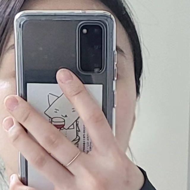 민이봄🌺민정 on Instagram: "#광고 대학생 때는 도자기 작업을, 졸업 후에는 운전과 폴댄스 그리고 공부까지 시작한 요즘 쉴 틈 없는 손목에 무리가 오는 걸 느끼기 시작했어요🥲 하늘이 흐리