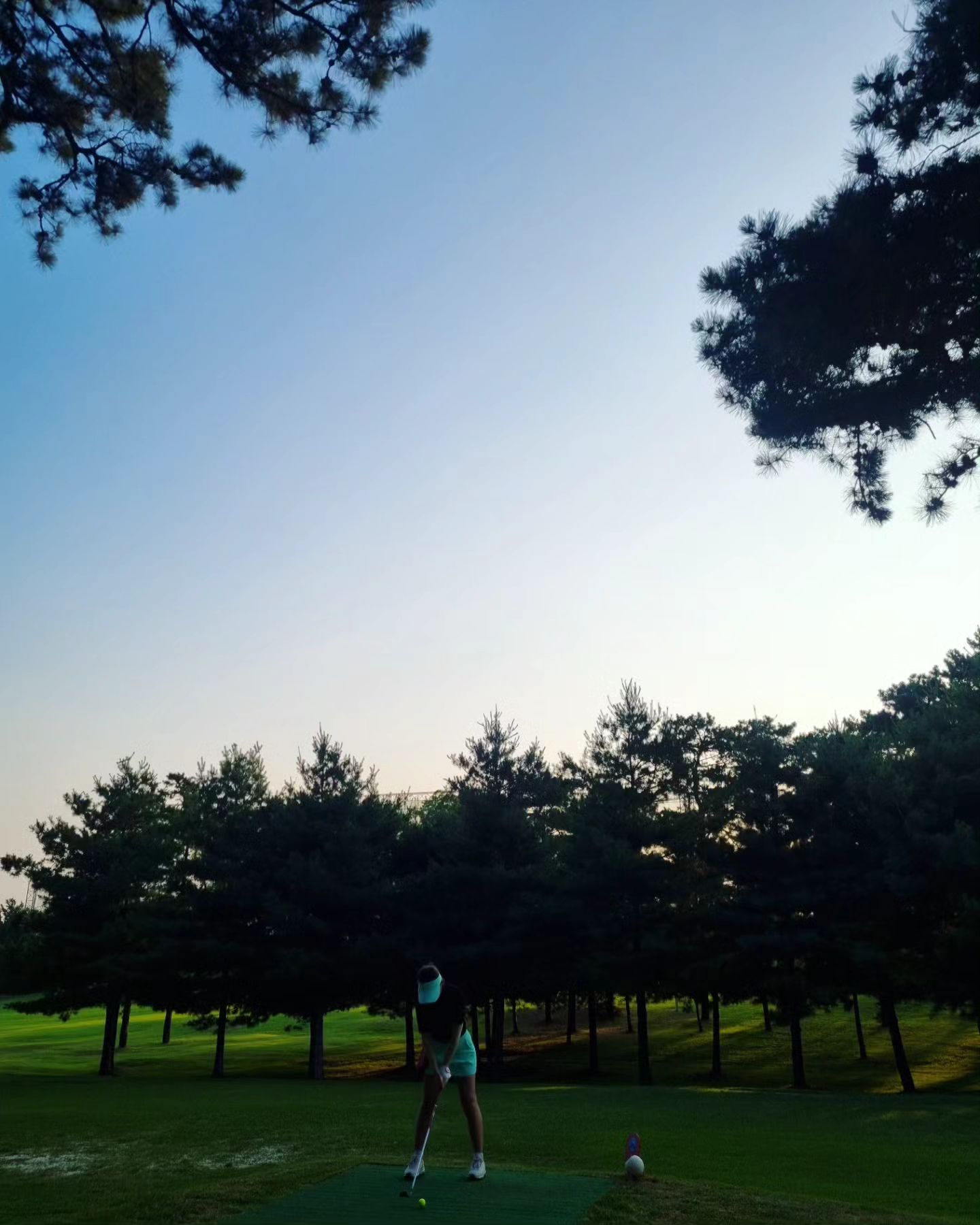 .
수원공군체력단련장⛳️
금손덕분에 처음가본 골프장
착한 금액에~ 연습 제대로 하고옴.
.
여기 그늘집 묵사발 맛집이네요.👍
.
#수원공군체력단련장
#공군체력단련장
#체력단련장 #군골프장 #골프소통