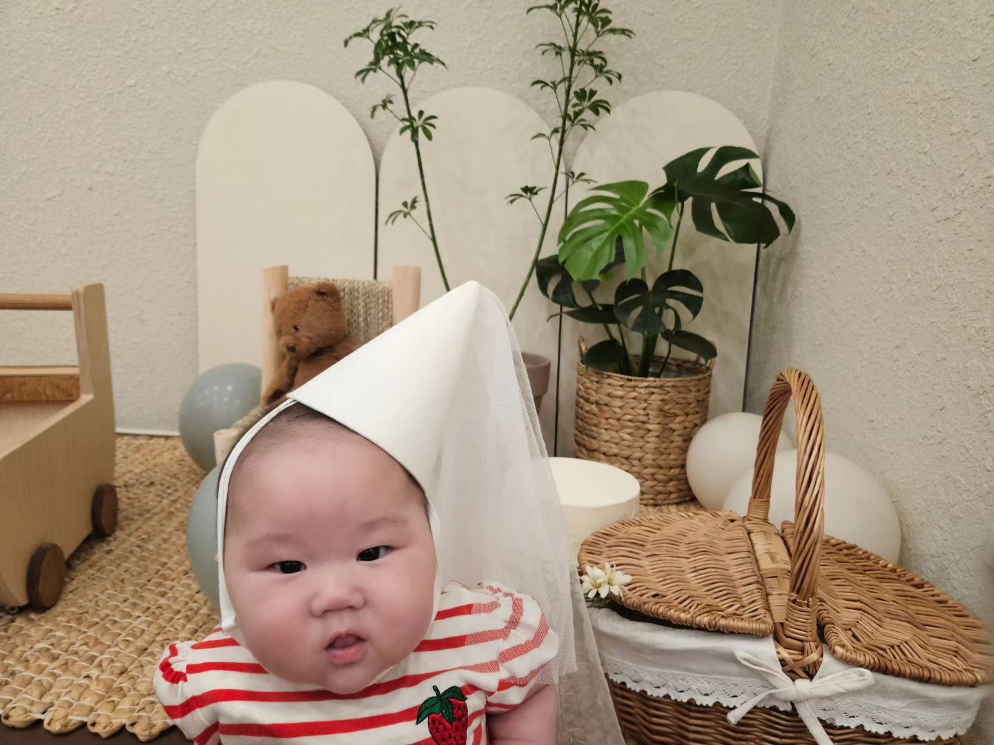 신식이라서 넘나 깔끔하고 마음에 드는곳♡
모래놀이가 너무하고싶다한 윤재는
모래놀이보다 장난감을 더 좋아함!
.
.
.
.
#키즈카페 #키즈카페추천 #수원키즈카페 #영통키즈카페 #모래놀이 #실내모래놀이 #모래놀이터 #아이랑가볼만한곳 #수원가볼만한곳 #원목교구 #키카 #아기스타그램 #베이비스타그램 #키즈카페대관 #파고파고