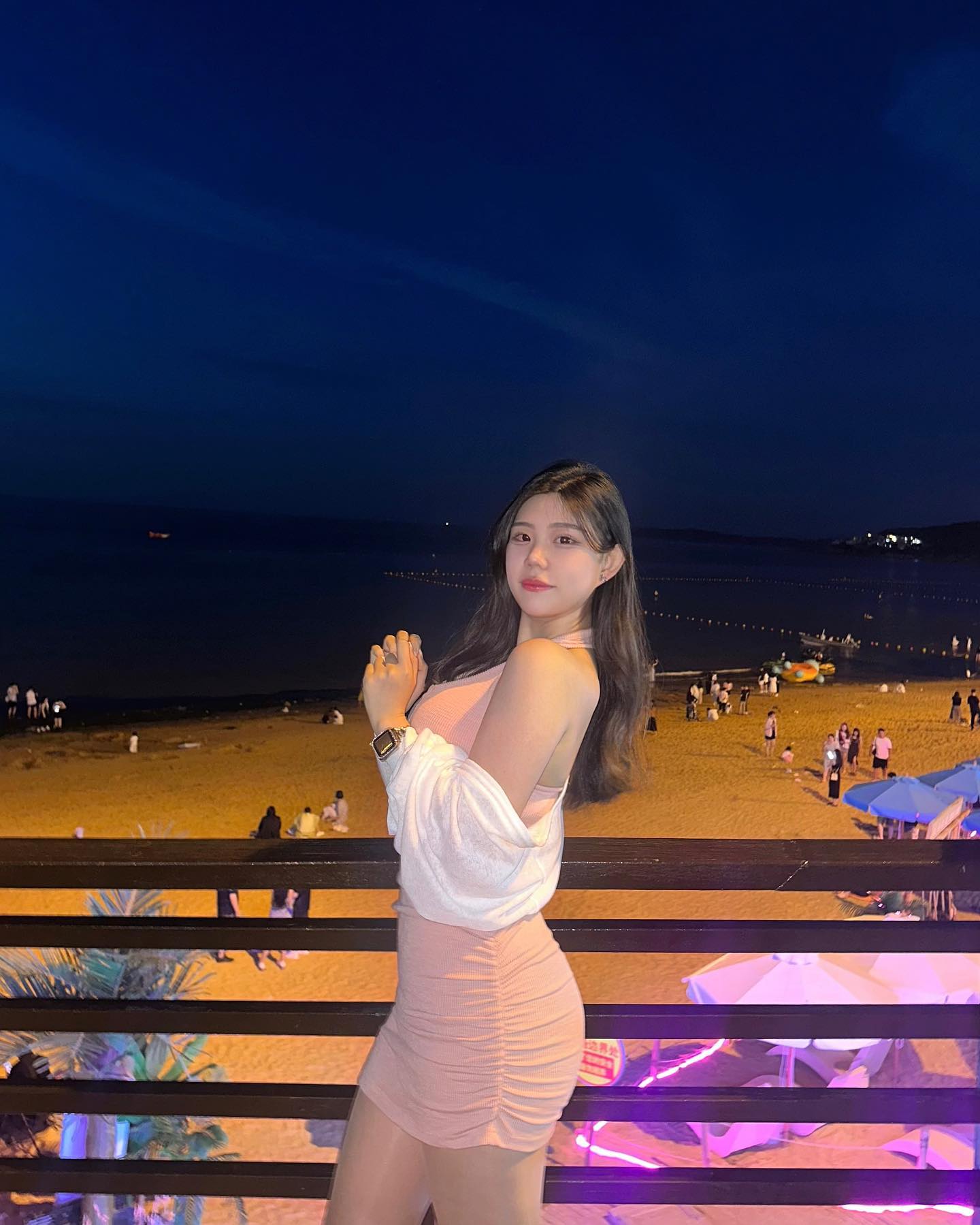 집앞에 바로 바다 있어서 넘 조타🥺
-
#01년생 #22살 #일상스타그램 #소통 #일상 #좋아요반사 #셀스타그램 #01 #01line #좋아요그램 #selfie #daily #맞팔 #선팔맞팔 #좋반 #대학생 #중국유학생 #韩国人 #山东 #威海 #大学生 #大学生の日常 #韓国人 #韩国留学生 #첫줄좋반 #좋아요그램 #いいね返し #いいねした人全員フォローする #いいね #いいね返します #いいねした人で気になった人フォロー