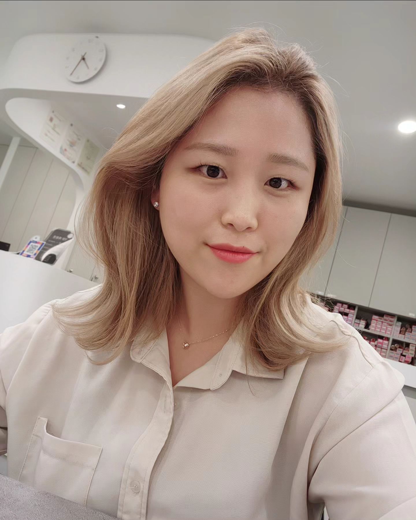중단발 골드 베이지💛🤍
