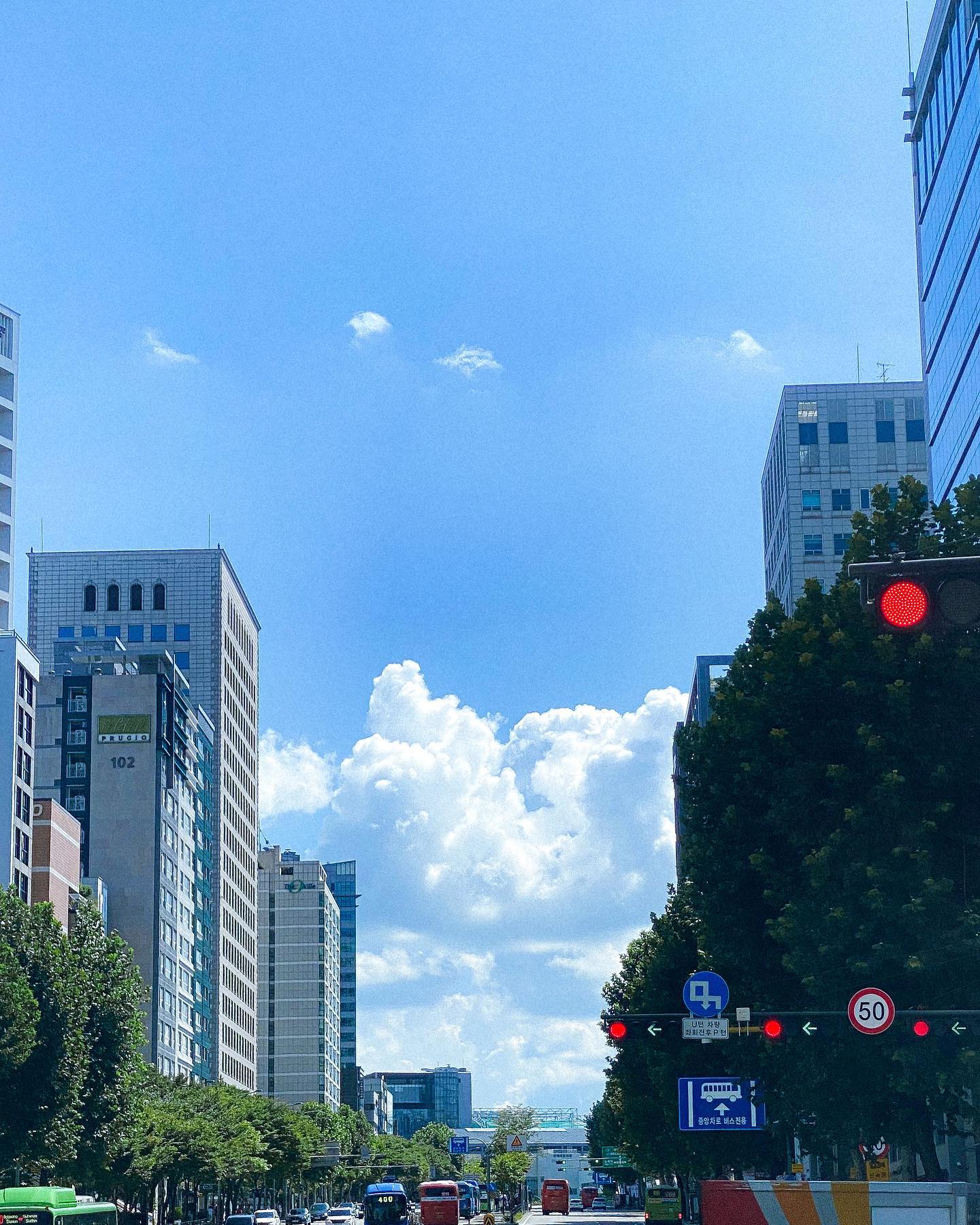 뭉게뭉게〰️☁️🩵✨