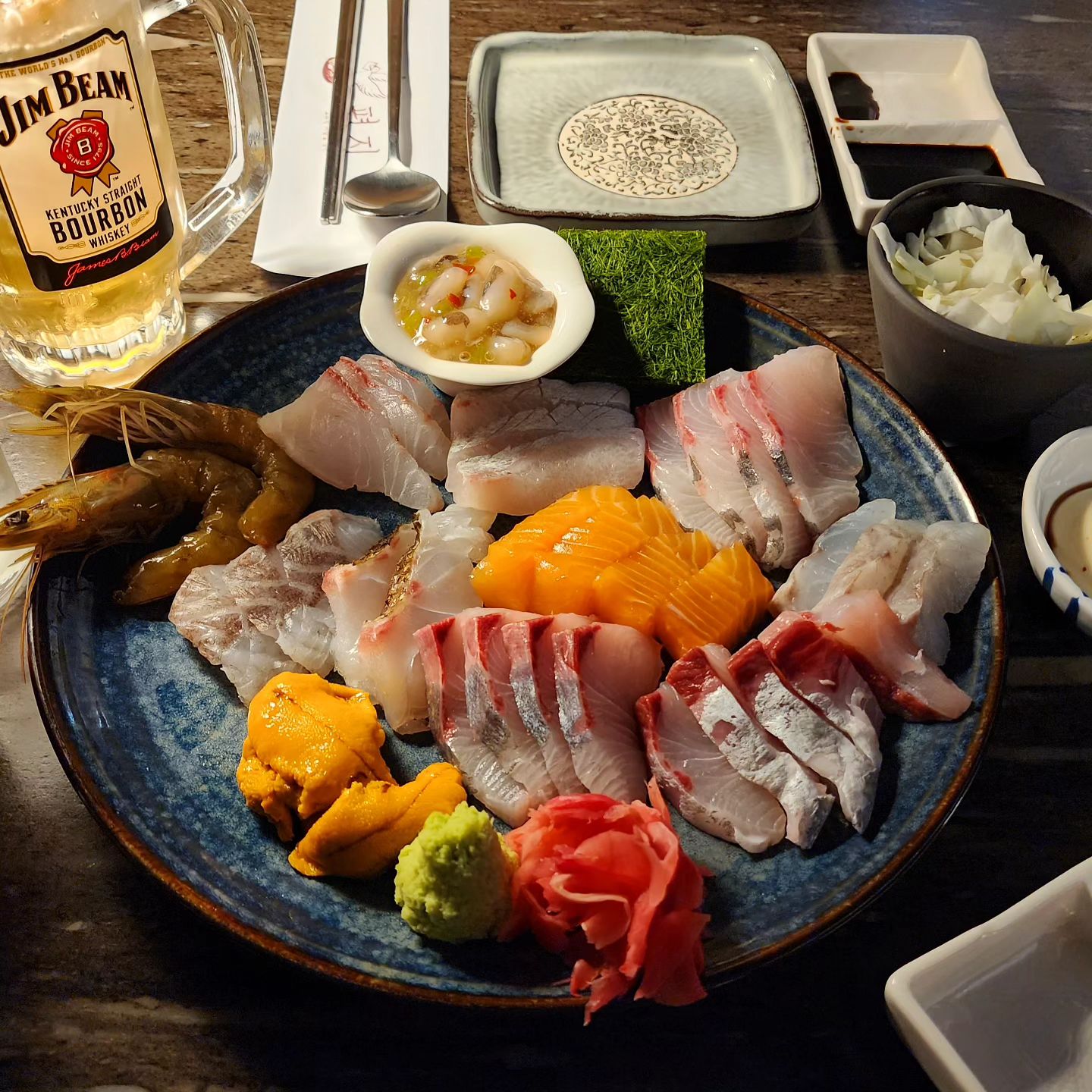 #협찬 제철 숙성회, 하이볼 조합으로 
보내기싫은 주말 쨘 보내주기❣️
맛있는 요리로 마음을 전하는 
요리주점 #편지💌 
.
.
싱싱한 우니, 입안에 촥촥 녹아드는 
쫄깃한 생선회의 기분좋은 식감 🐠🐟🐡
두번 세번 추천😊
.
.
✔️ 모듬 숙성회 42.0
✔️ 소갈비가우니 38.0
✔️ 소고기/참치 타다끼 28.0
.
.
✔️ 평택 합정동 맛집 [편지] 
✔️ 경기 평택시 자유로 12-1 
✔️ 매일 오후 5시 - 새벽 3시