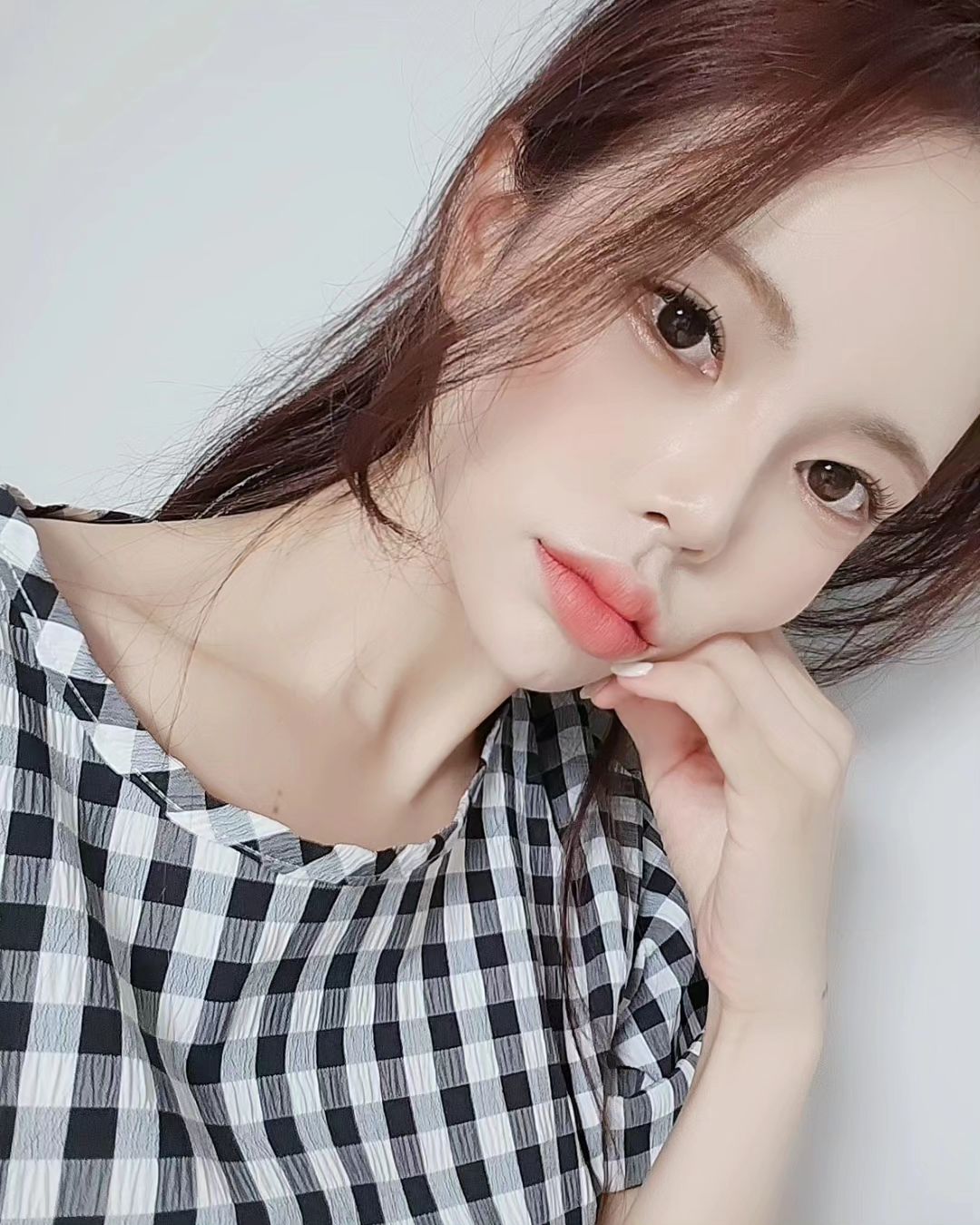 염색한지 한달지나니깐 지겨워
 🙄 다시흑발해야하건가!!!!

#염색 #브라운염색  #창원헤어샵 #염색잘하는곳