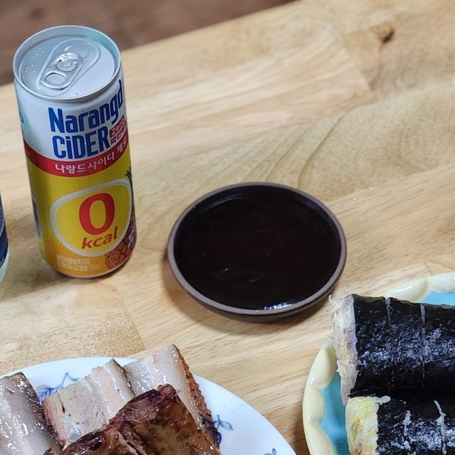 조지닭 on Instagram: "#광고 낭만밥상 라라텍사스바베큐 맛보기세트 요리 초보자도 충분히 조리할 수 있는 획기적인 제품인 낭만밥상 라라텍사스바베큐 맛보기세트!!!!!!!! 잡내가 없고 느끼하