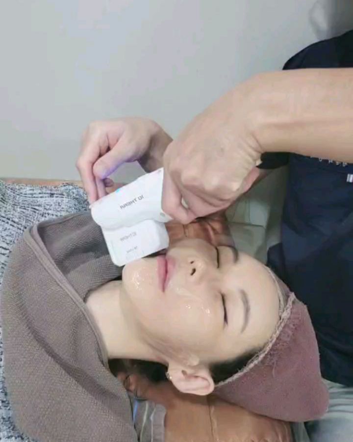 #관리하는여자
얼굴아 쳐지지마!!
강력한 에너지로 150샷에
300샷 효과를 내는 
#텐쎄라리프팅 으로
#얼굴리프팅 하긔!!

#건대텐쎄라 #건대피부과추천 
#라비아클리닉 #라비아의원 
#올리지오 #올리지오리프팅
#건대리프팅 #건대성형외과 
#건대리프팅 #건대올리지오