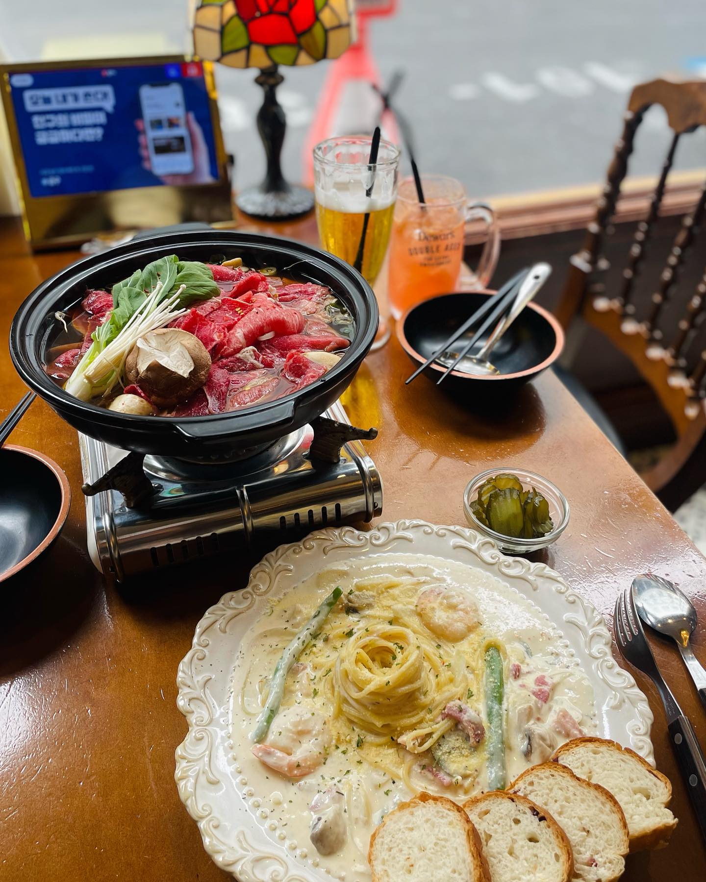 #금별맥주강남신사점 크 집근처라 낮맥할수 있는곳 봤는데 오전 11:30부터 오픈이라 낮맥하기 좋았던곳 나눈 꿀맥주,친구는 운전해야되서 자몽에이드! 꿀맥주는 언제나 실패가 없당,, 점심메뉴도 있고 주차자리도 있어서 좋았던곳 
.
.
.
.
.
#가로수길술집 #가로수길점심 #신사역술집 #신사술집 #낮맥 #가로수길낮맥 #낮맥🍻 #좋아요반사 #먹팔 #먹스타 #먹방스타그램 #먹스타맞팔 #먹부림 #스키야키 #나베 #크림파스타