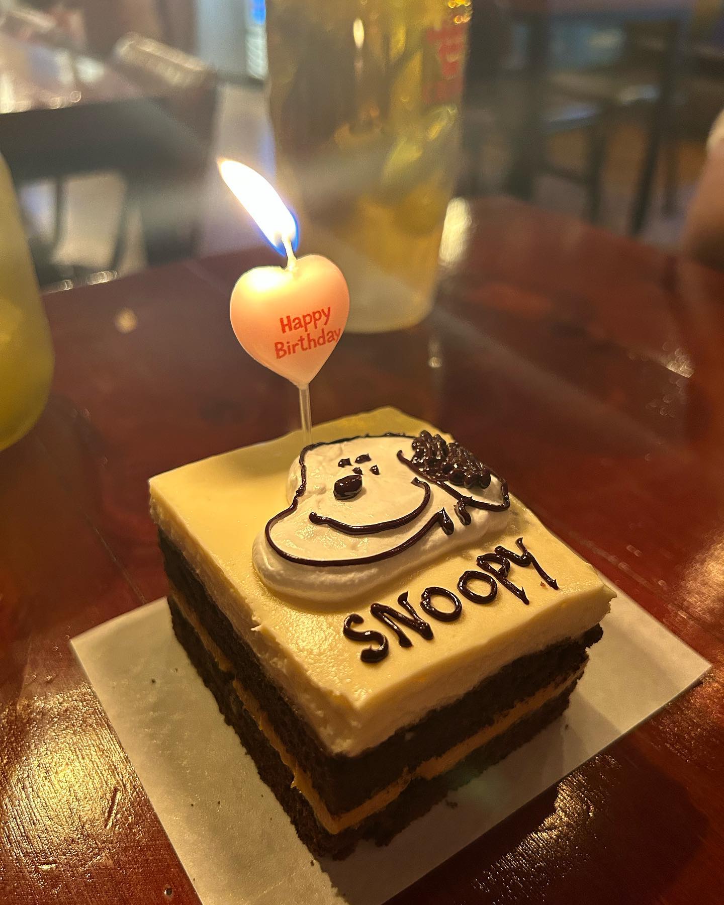 2023.09.04 (월) 
1년에 한번뿐인 나의 생일 🎂❤️
사랑하는 나의 가족과 내옆자리를 든든하게 지켜주는 남자친구에게 제일 먼저 축하받고,
고향친구, 대학동기, 회사동료들을 비롯해서 연이 닿은 많은 분들께 축하받고 연락받을 수 있어서 올해 생일은 유난히 더 행복하고 즐거웠습니다 💓
축하해주셔서 감사하고 또 감사합니다 🙇🏻‍♀️❤️
받은만큼 베풀고 보답하는 사람이 되겠습니다 :)
#19980904 #생일 #내가주인공 #만25세
#선물 #생일케이크 #생일파티 #감동 #편지