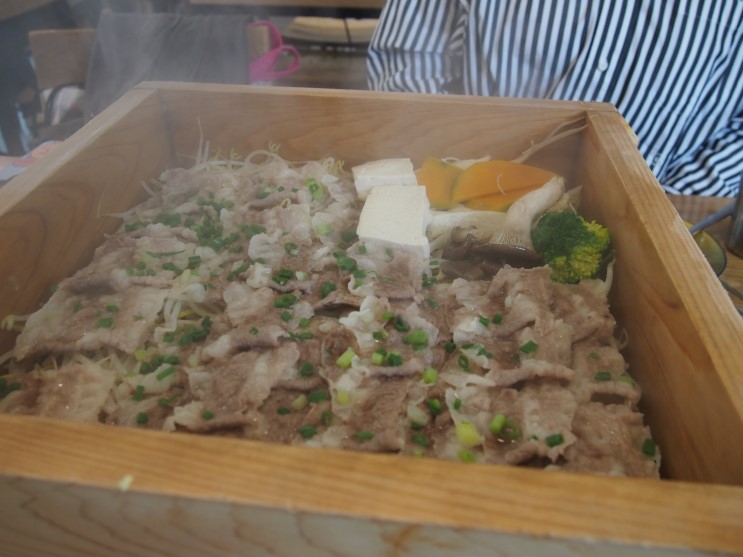 혜화맛집 도토리편백집에서 편백찜 즐겨요