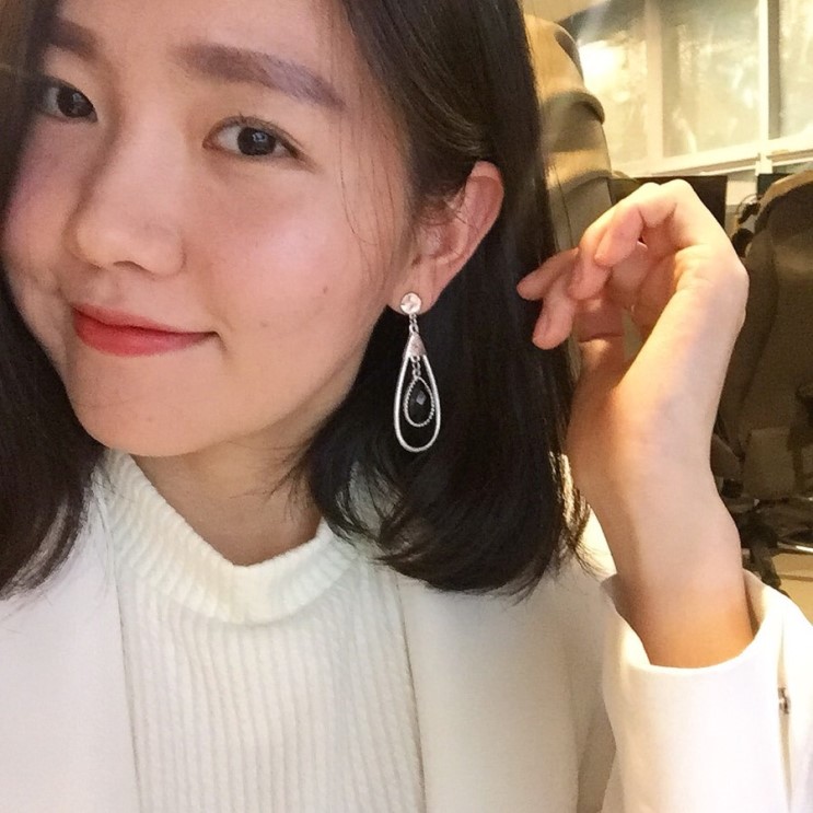 귀걸이쇼핑몰 바이비아 귀걸이 물방울 영롱~