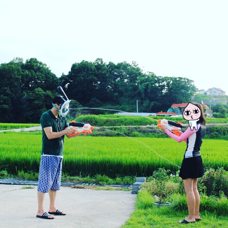 혜린, Lynn 🇰🇷 on Instagram: “무더위 날리는 신나는 물총싸움. 올여름 필수템 "더나이스 스노클링 마스크"🚤 . . 1.  전통있는 홍콩 수상레저 브랜드  2.  고유 라인업 보유로 선택의 폭 다양 (합리적인 가격에 기능성을 강화)  3.  동양인 얼굴형에 맞게 최적화 되어…”